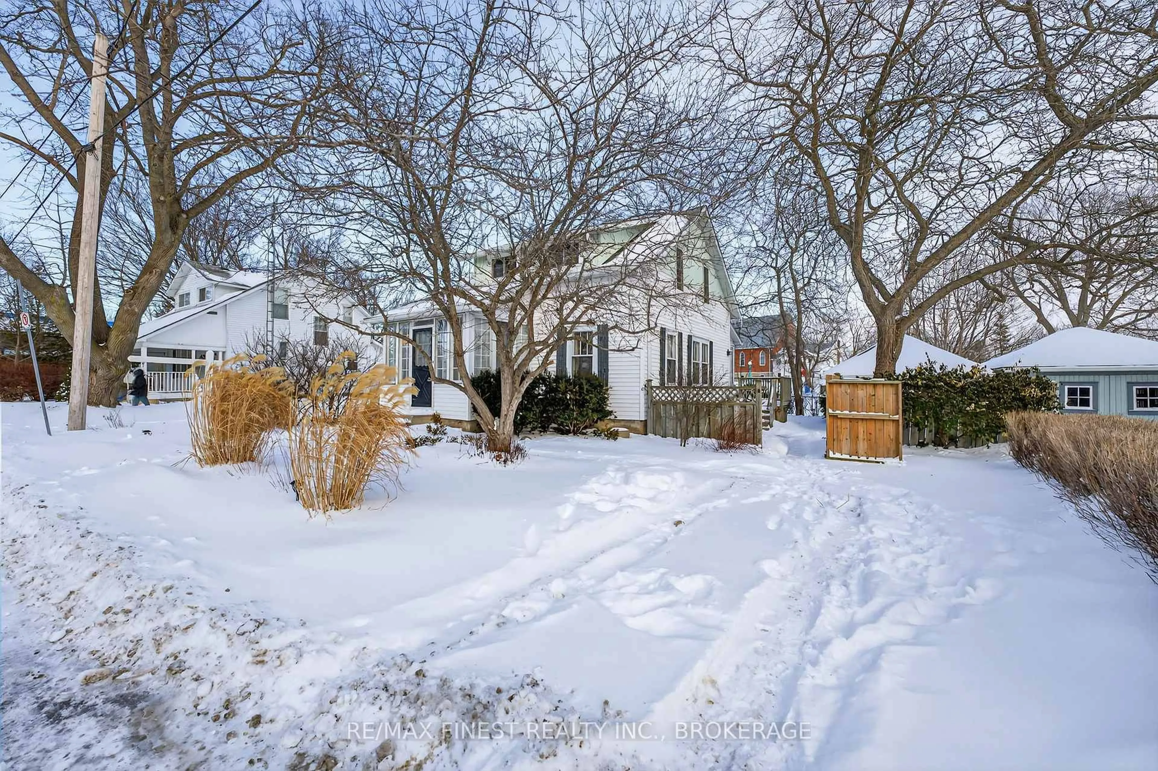 Patio, street for 23 East St, Prince Edward County Ontario K0K 1L0