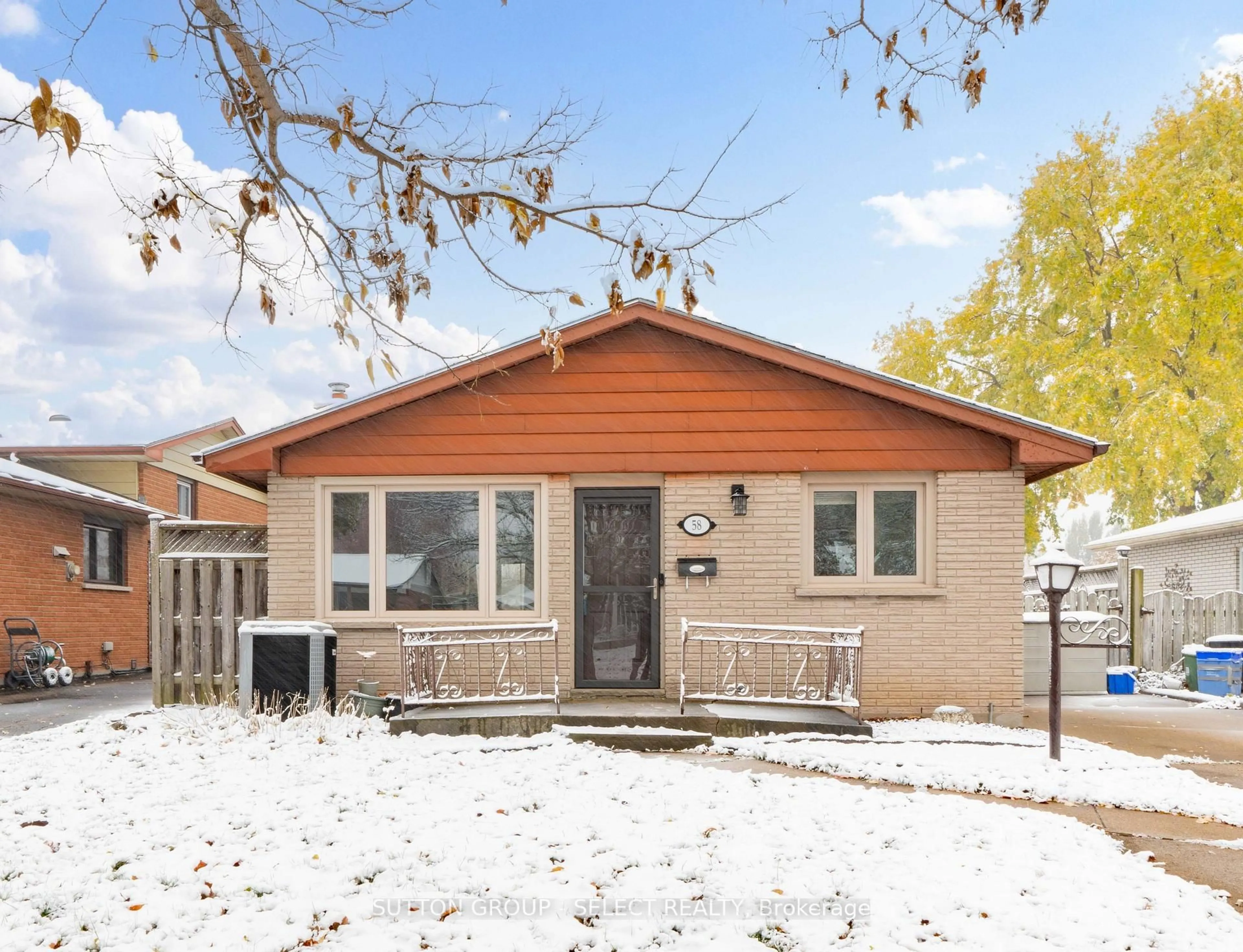 Home with vinyl exterior material, street for 58 Villeneuve Cres, London East Ontario N5V 1M8