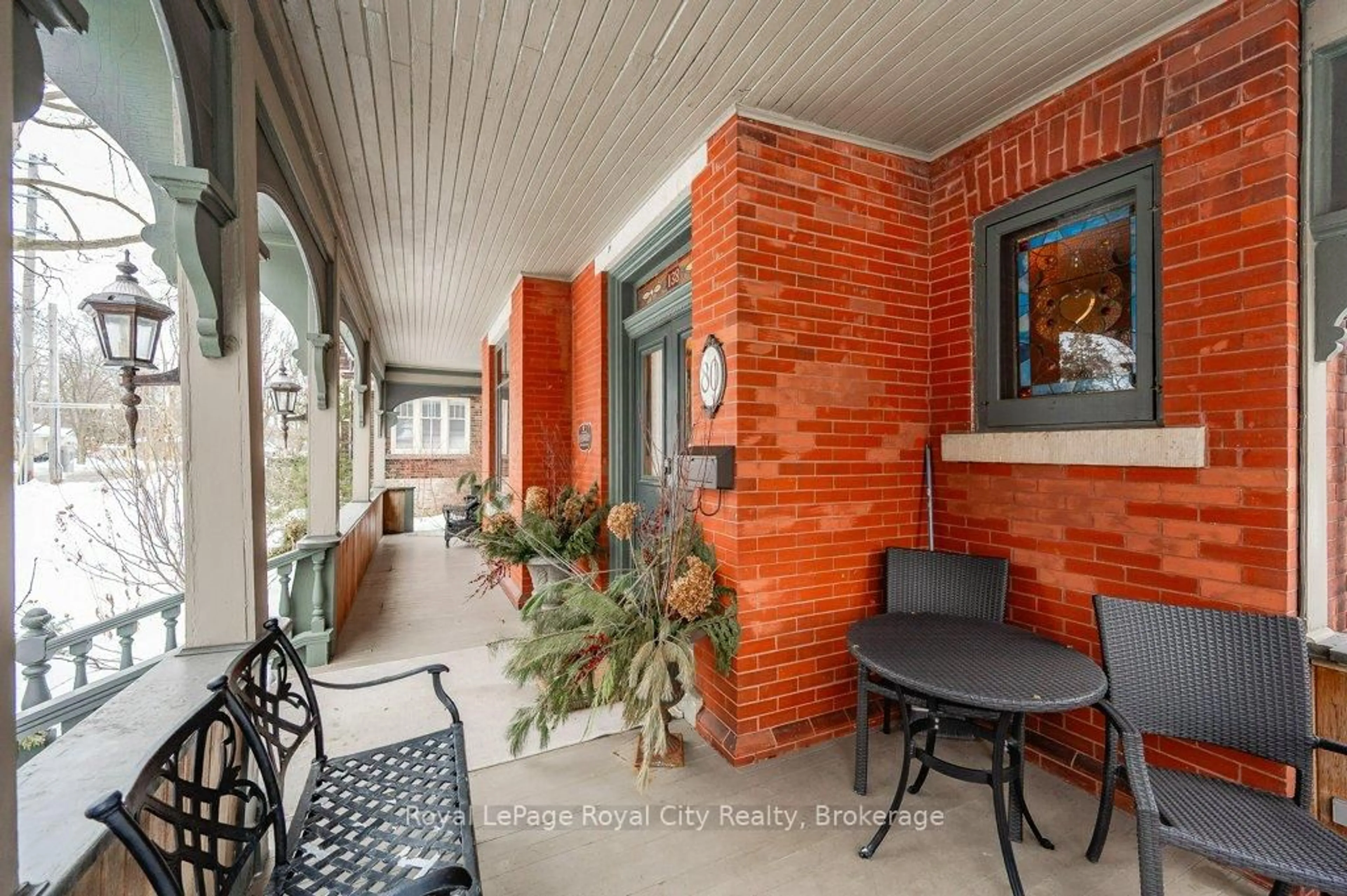 Patio, street for 80 London Rd, Guelph Ontario N1H 2B7