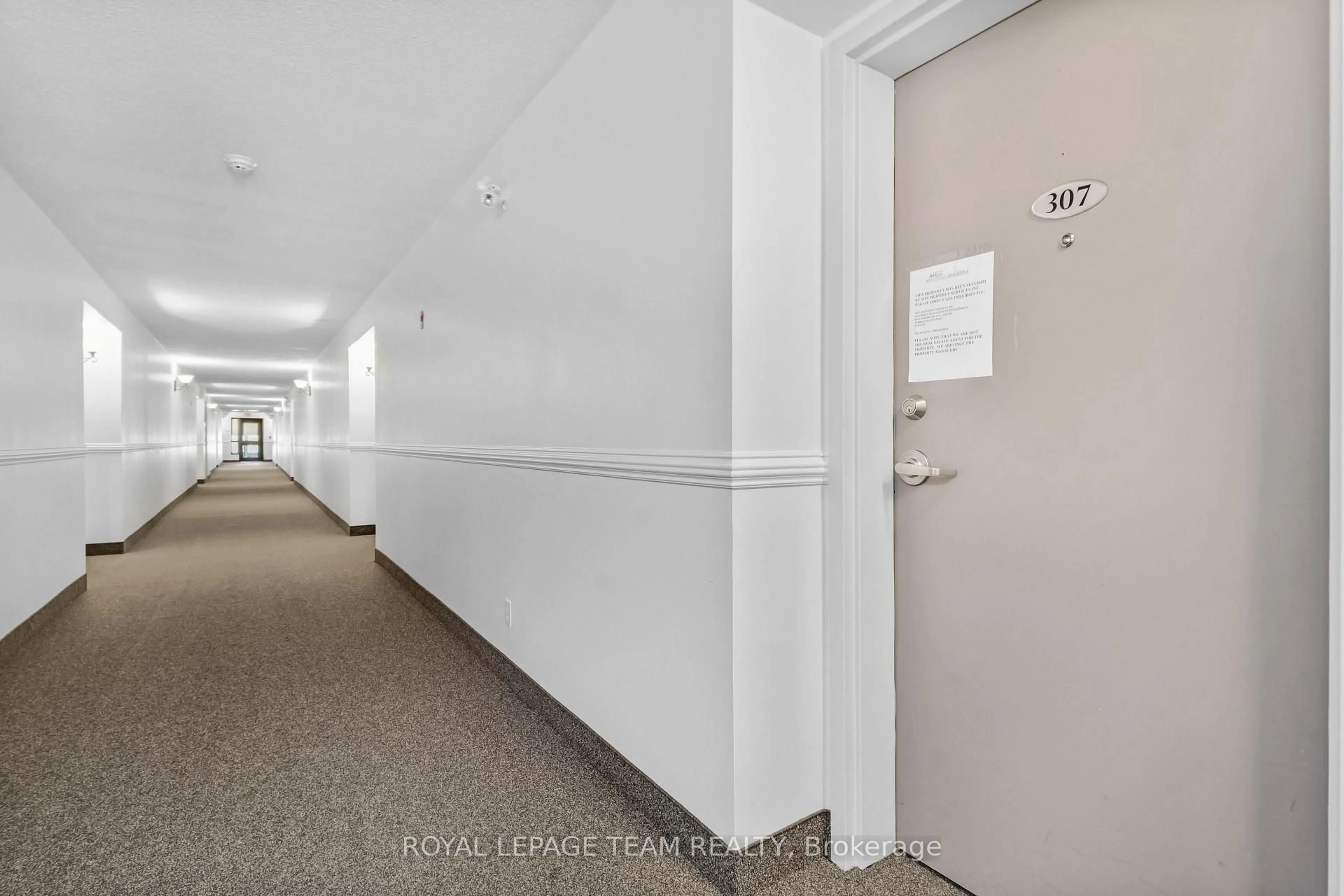 Indoor foyer for 16 Sheffield St #307, Arnprior Ontario K7S 0A2