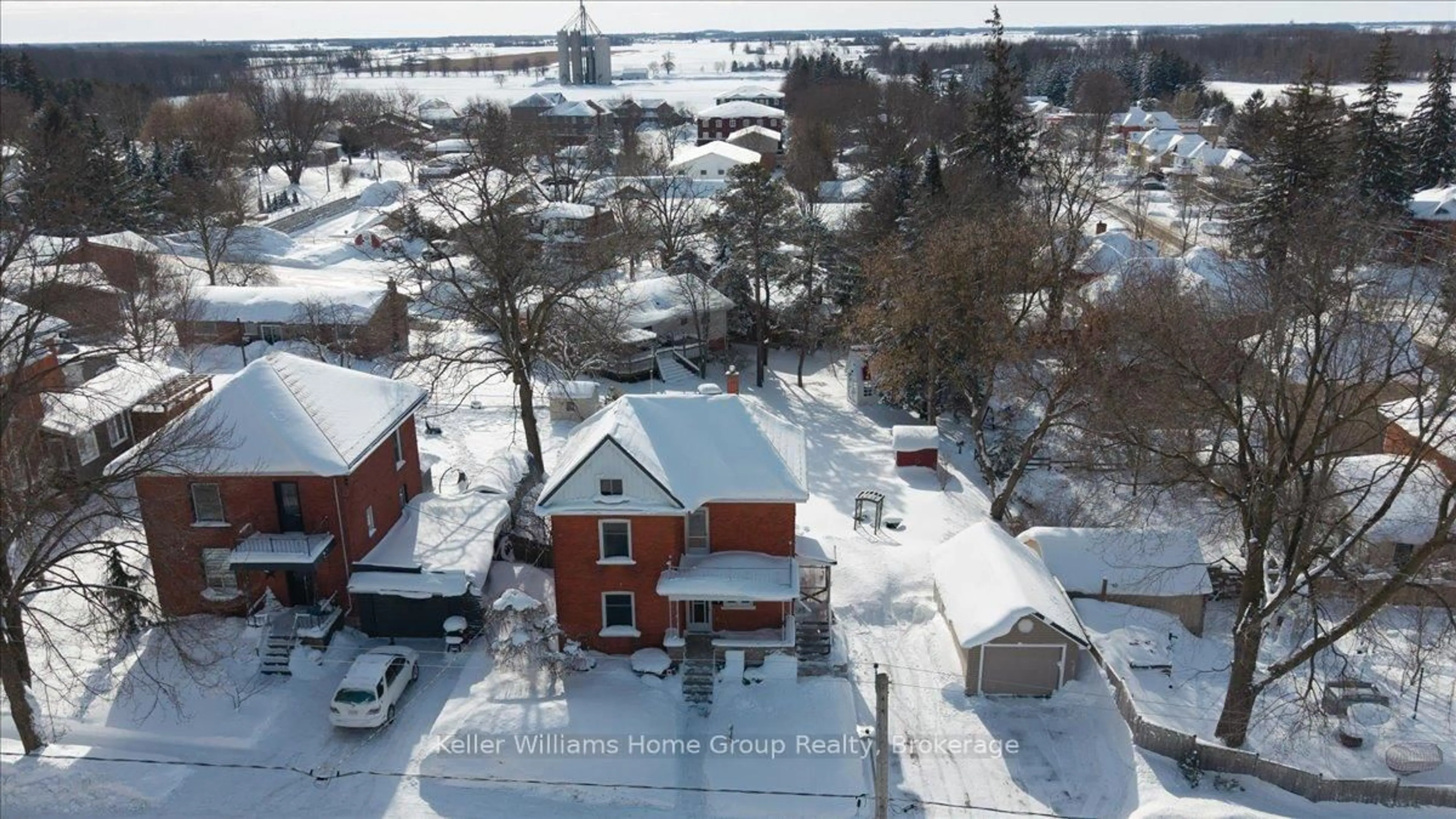 A pic from outside/outdoor area/front of a property/back of a property/a pic from drone, street for 3 Pugh St, Perth East Ontario N0K 1M0