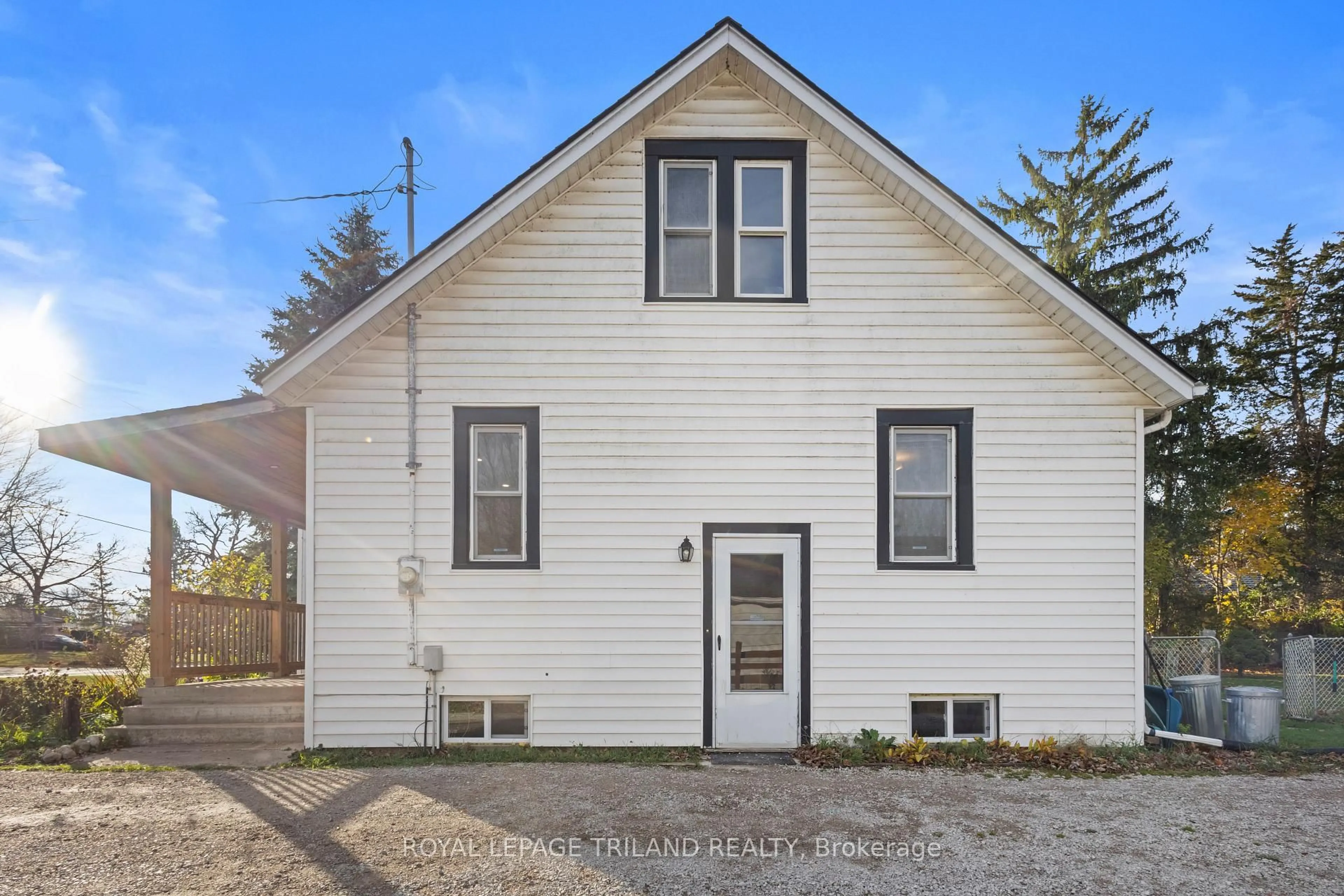 Home with vinyl exterior material, street for 1248 SOUTHDALE Rd, London South Ontario N6E 1B4