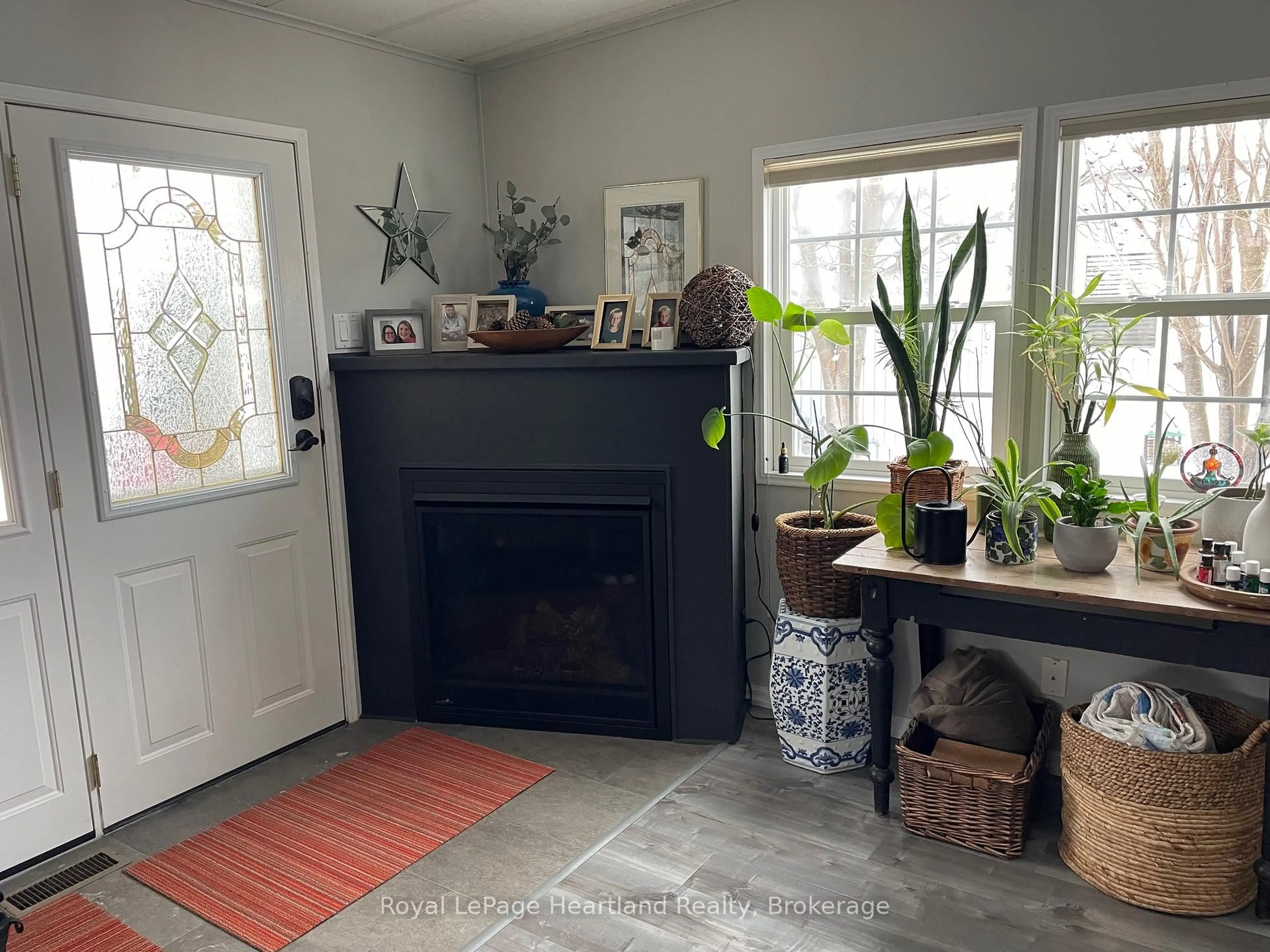 Indoor entryway for 77307 BLUEWATER Highway #24 ROWAN RD, Bluewater Ontario N0M 1G0