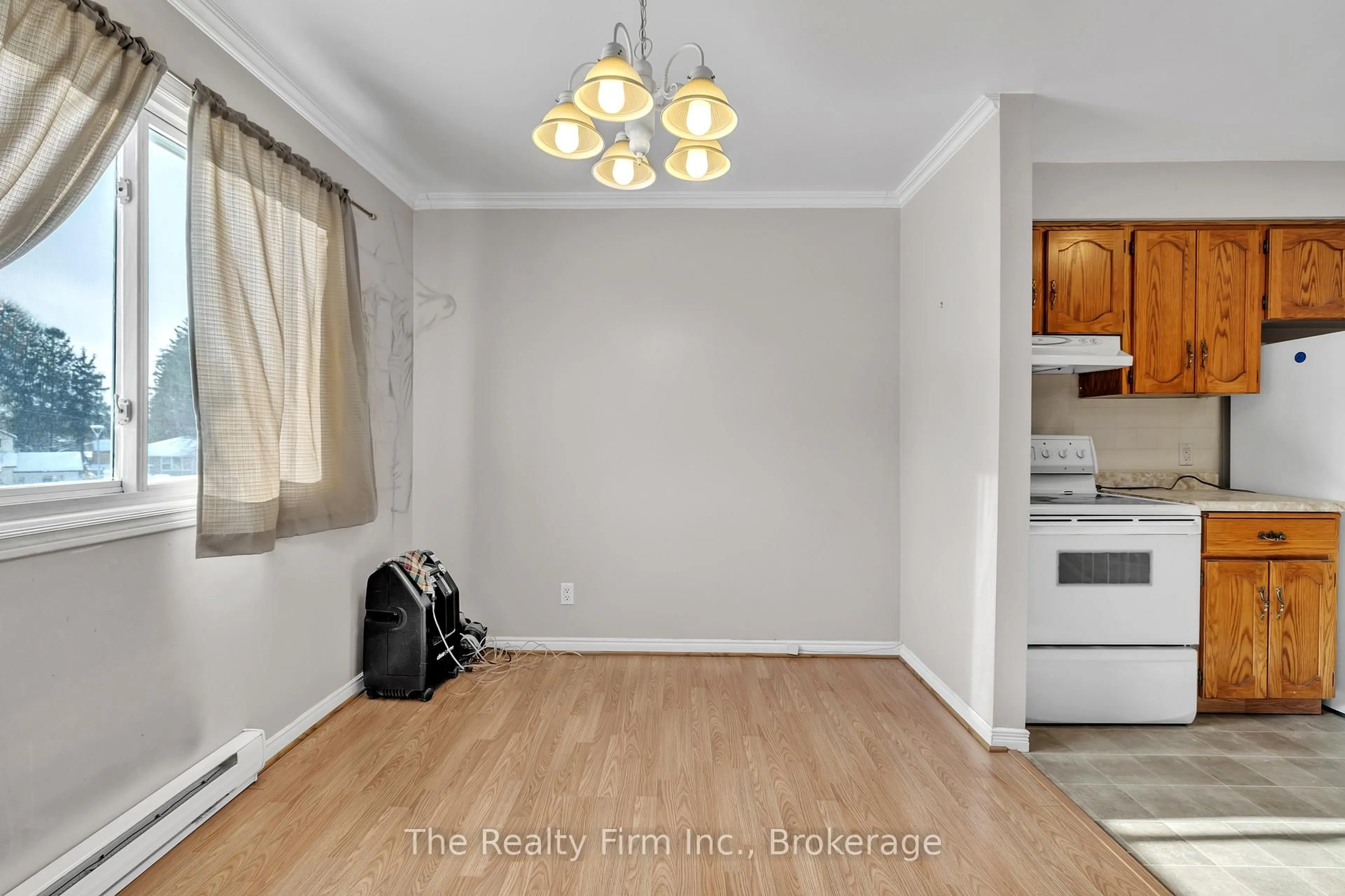 A pic of a room for 40 Marlboro Crt, Woodstock Ontario N4S 8P4