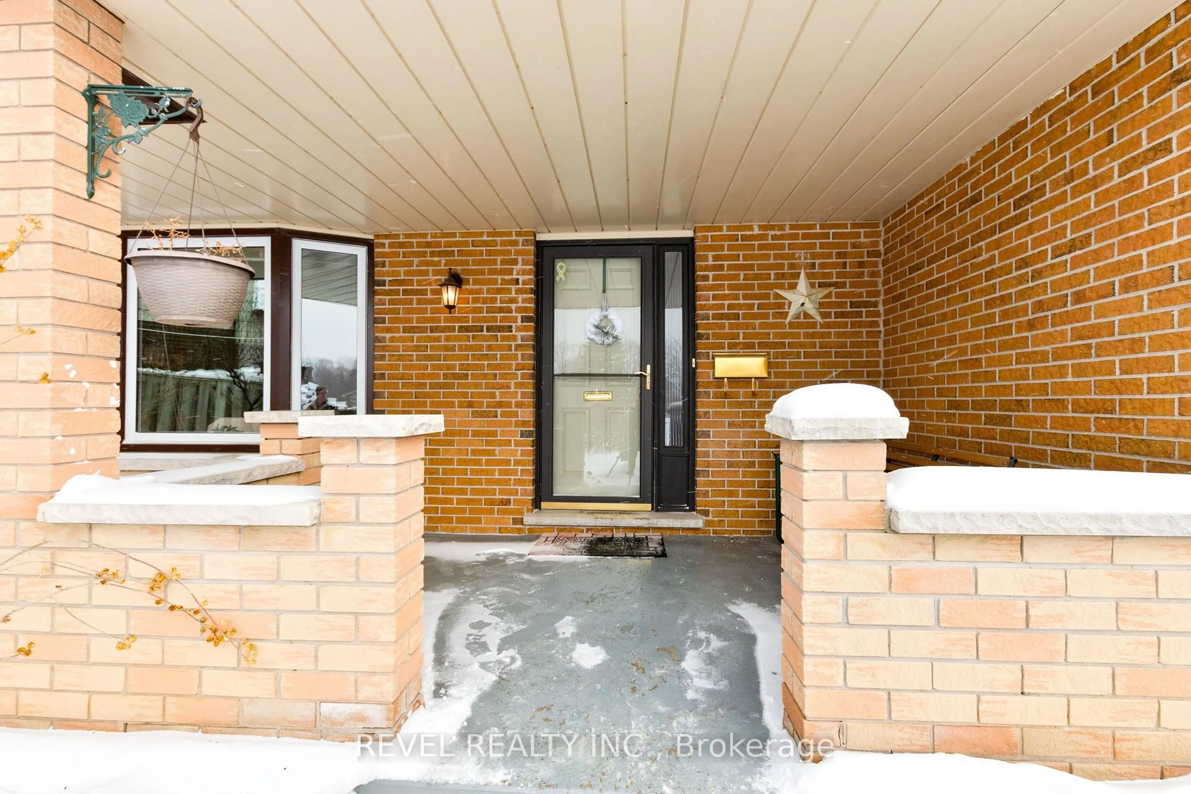 Unknown for 247 Regal Dr, London East Ontario N5Y 4Z7