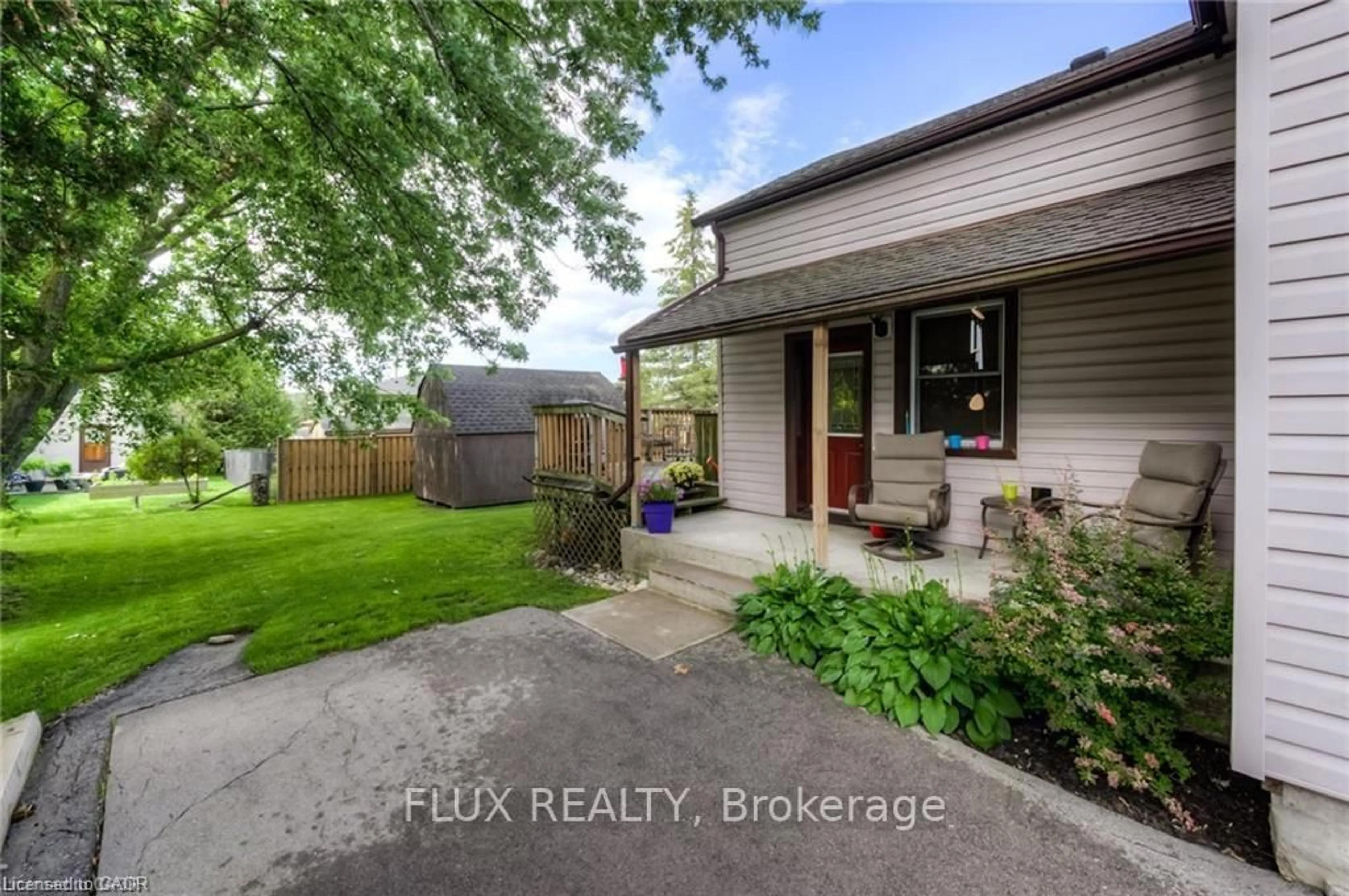 Unknown for 2207 William Shakespeare St, Perth East Ontario N0B 2P0