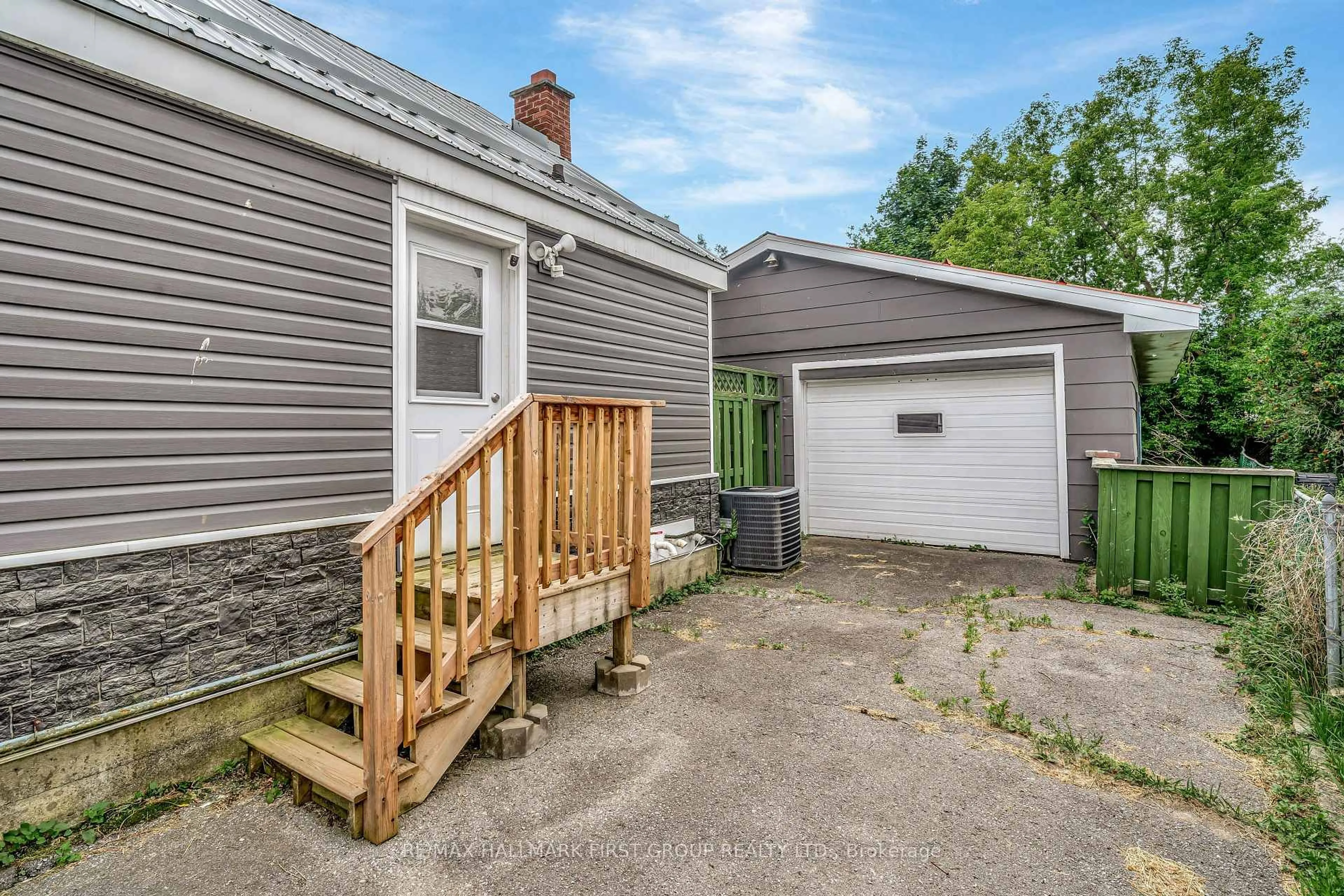 Unknown for 88 Water St, Quinte West Ontario K8V 4M4