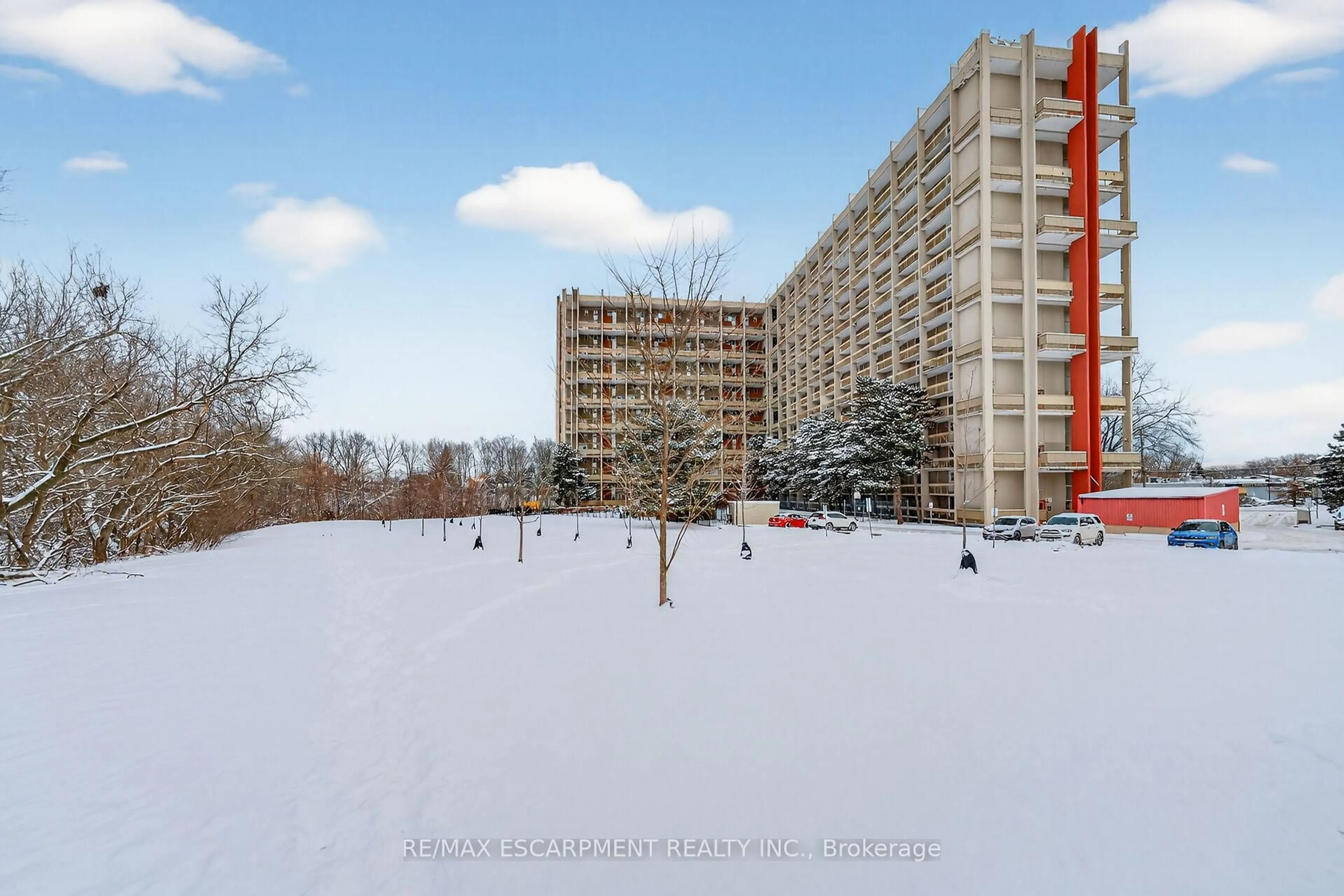 Unknown for 350 Quigley Rd #324, Hamilton Ontario L8K 5N2