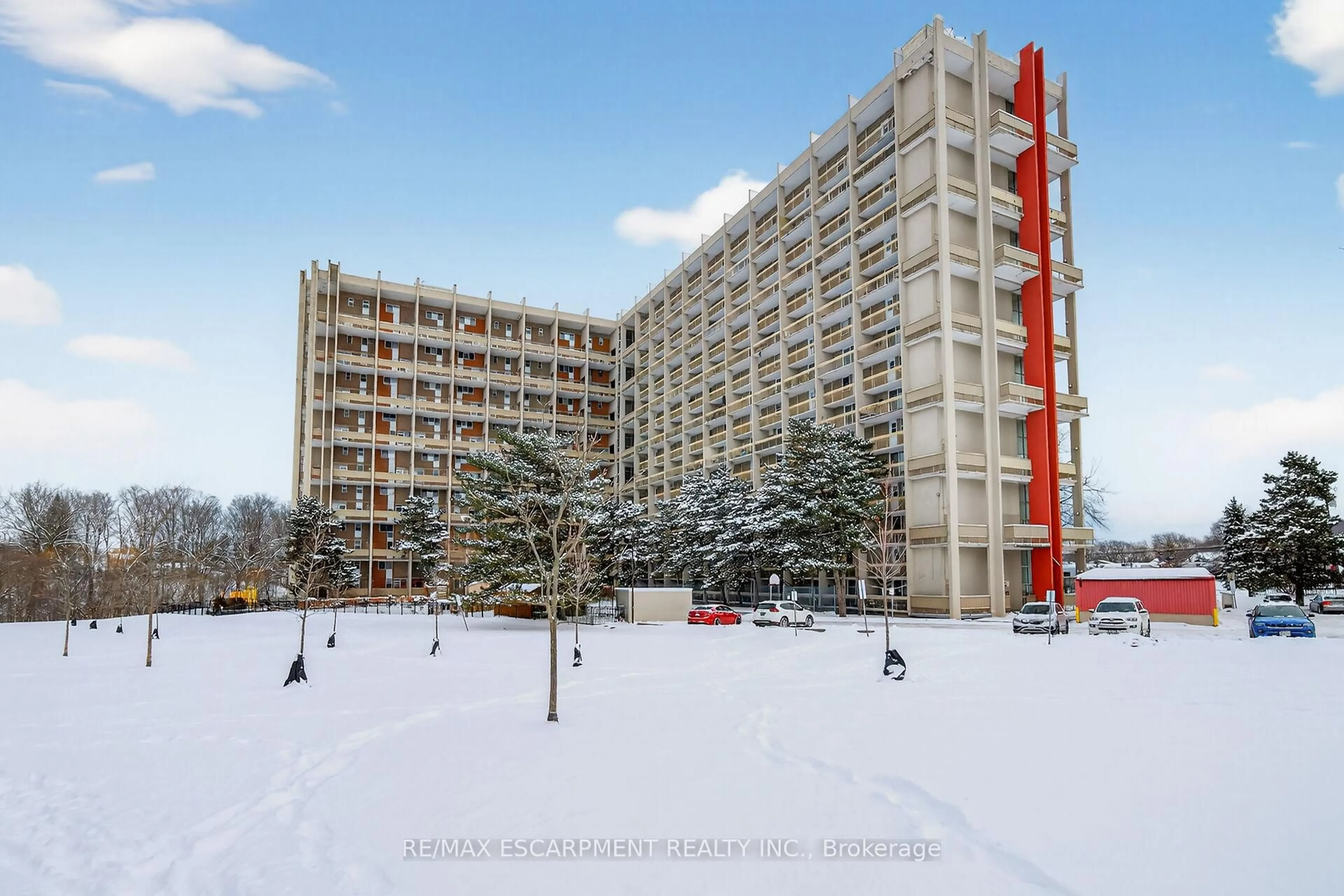 Unknown for 350 Quigley Rd #324, Hamilton Ontario L8K 5N2