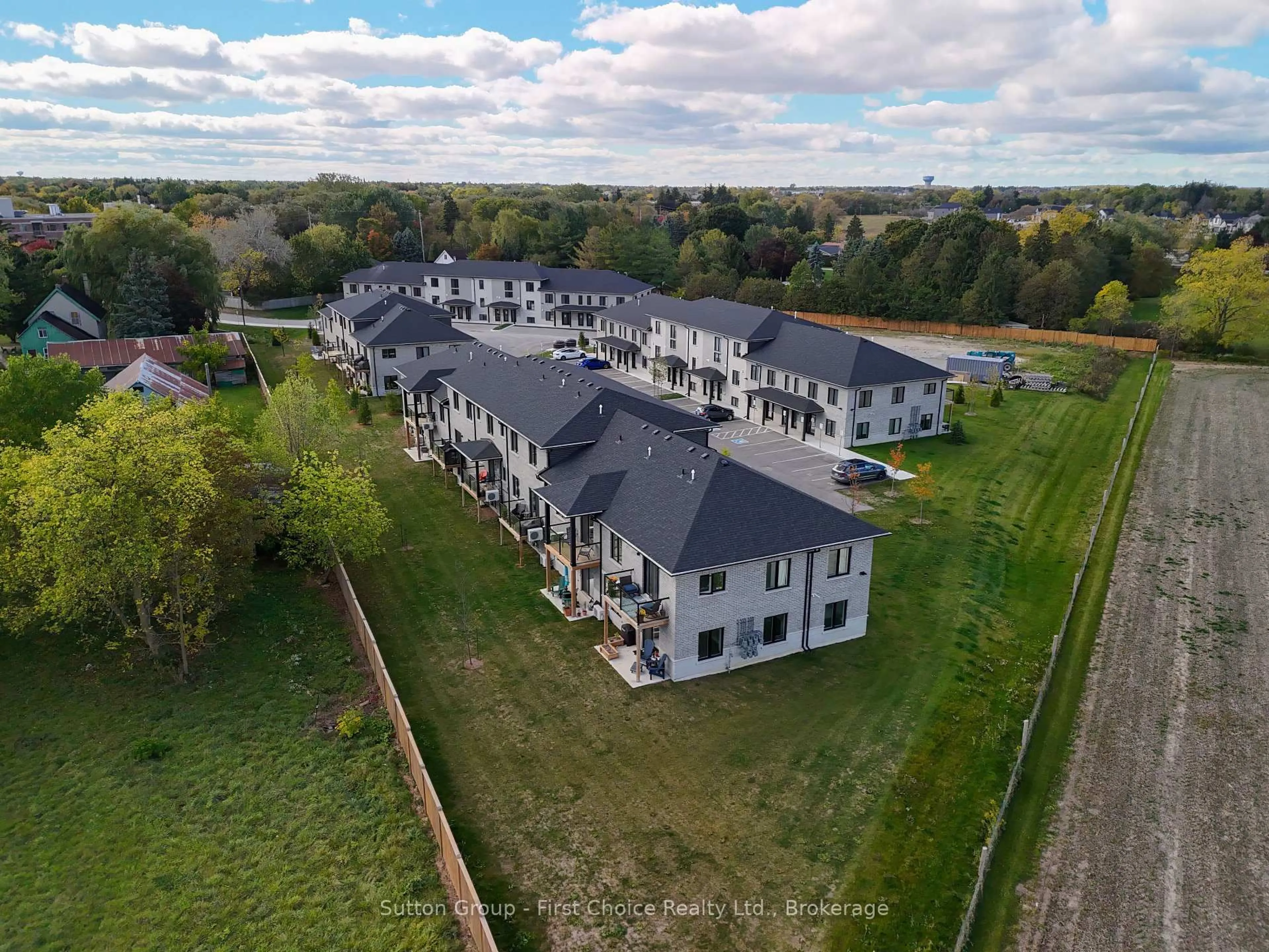 A pic from outside/outdoor area/front of a property/back of a property/a pic from drone, unknown for 3202 VIVIAN Line #Unit 32, Stratford Ontario N5A 0K6