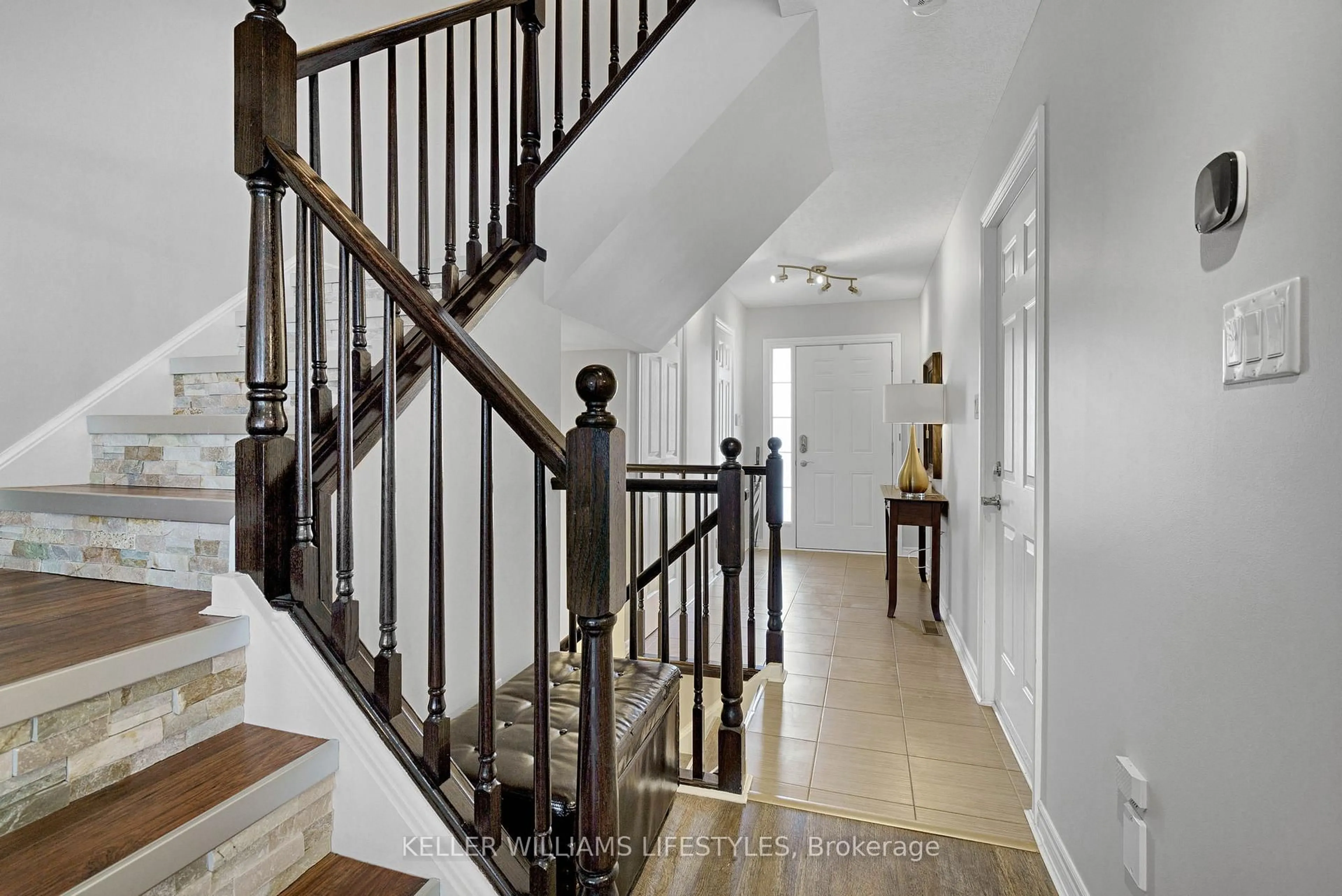 Unknown for 600 Hyde Park Rd #7, London North Ontario N6H 5W8