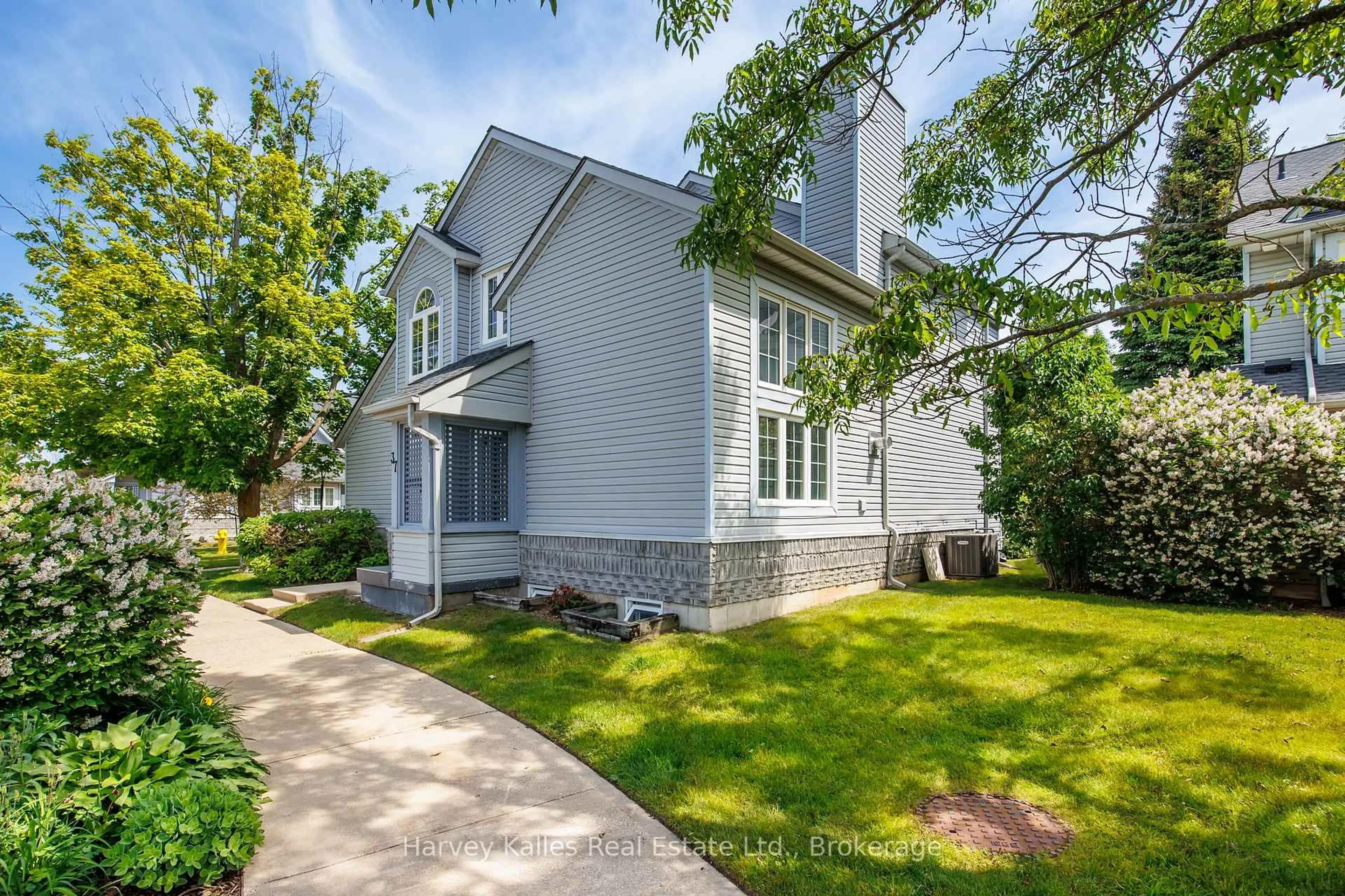 Home with brick exterior material, street for 146 Settler's Way #37, Blue Mountains Ontario L9Y 0M5