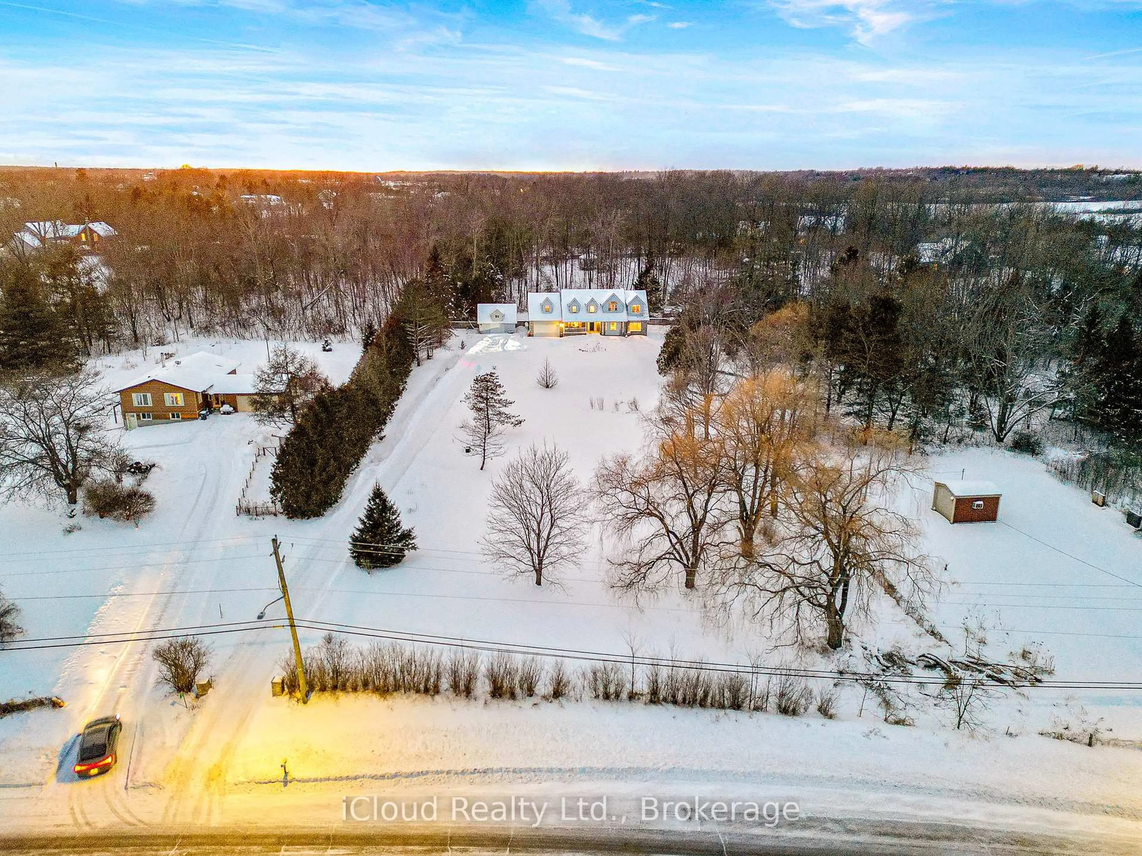 A pic from outside/outdoor area/front of a property/back of a property/a pic from drone, street for 32 Howe Island Ferry Rd, Kingston Ontario K7L 4V1