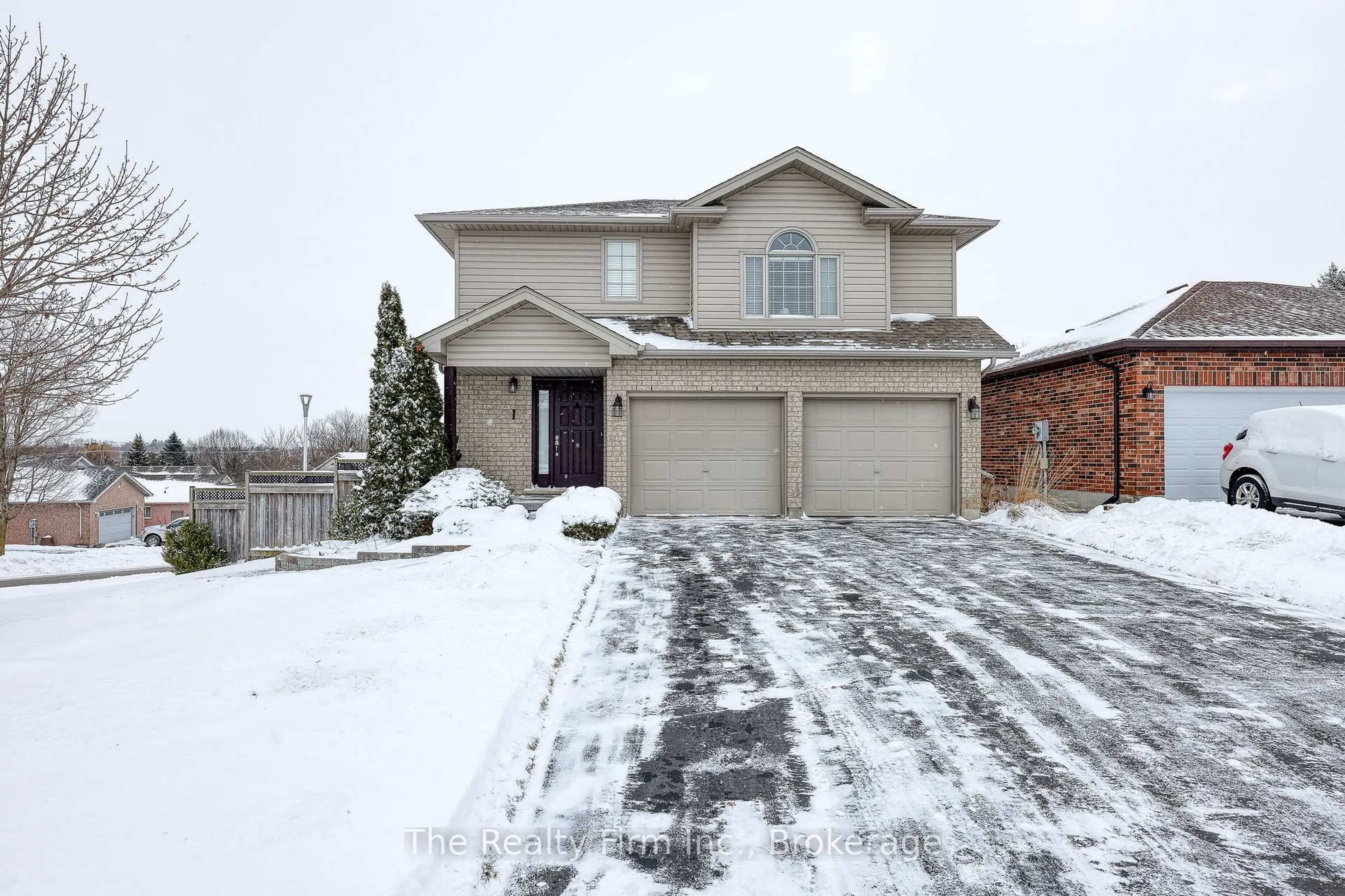 Home with brick exterior material, street for 1 Riverview Rd, Ingersoll Ontario N5C 4B5
