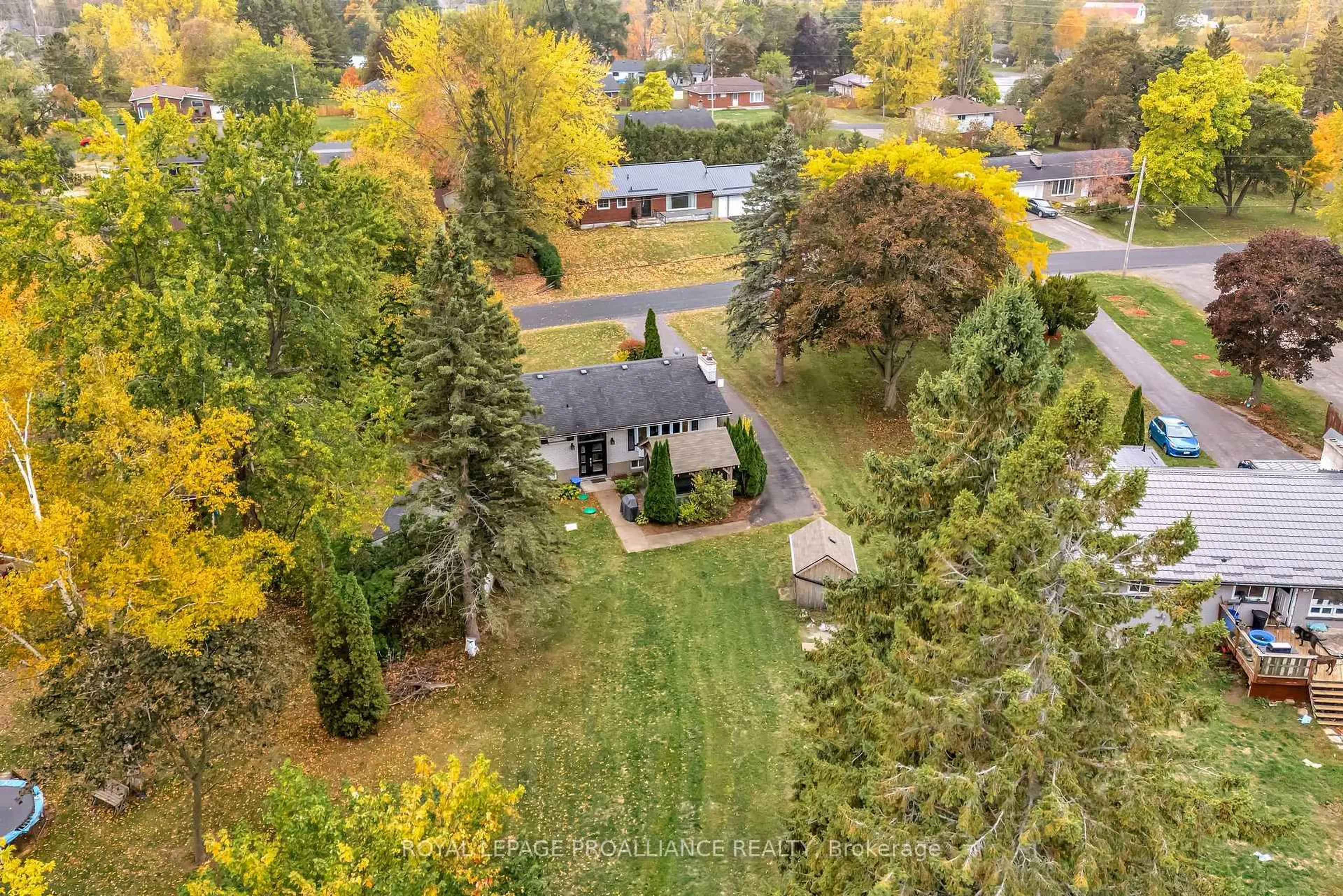A pic from outside/outdoor area/front of a property/back of a property/a pic from drone, unknown for 97 Roseland Dr, Quinte West Ontario K0K 1L0