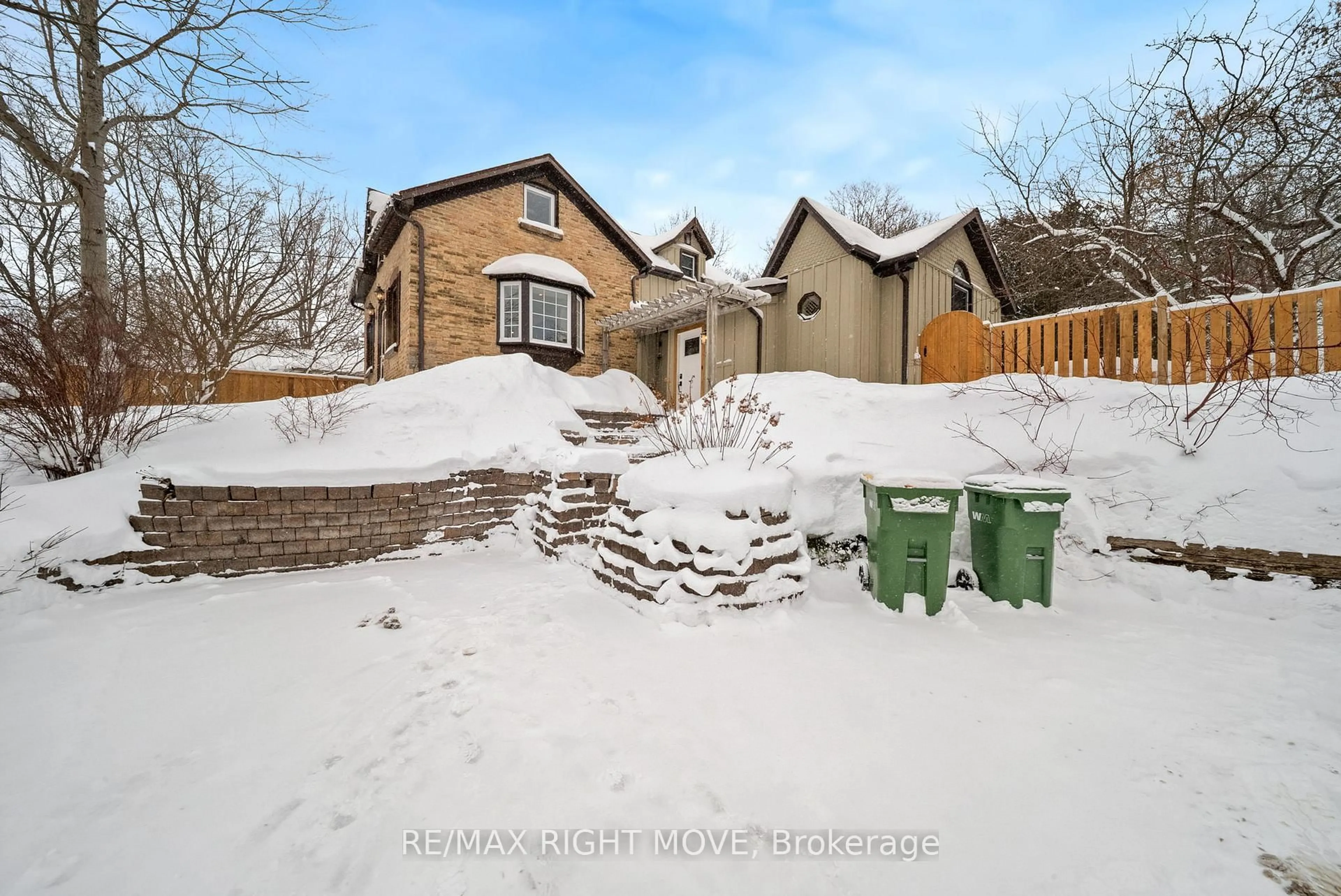 A pic from outside/outdoor area/front of a property/back of a property/a pic from drone, street for 27 Durham St St, Grey Highlands Ontario N0C 1E0