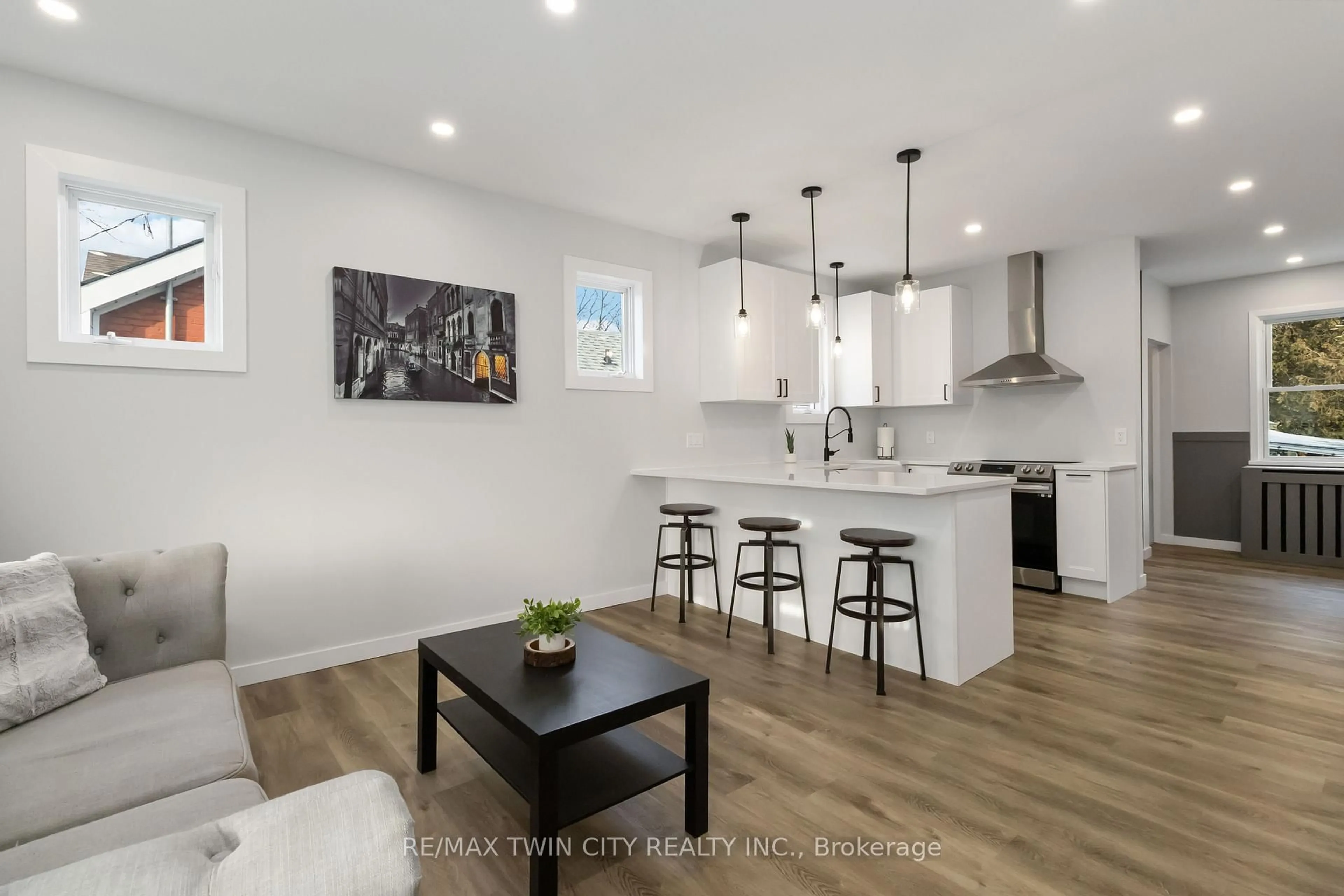 Open concept kitchen, unknown for 288 Marlborough St, Brantford Ontario N3S 4T5