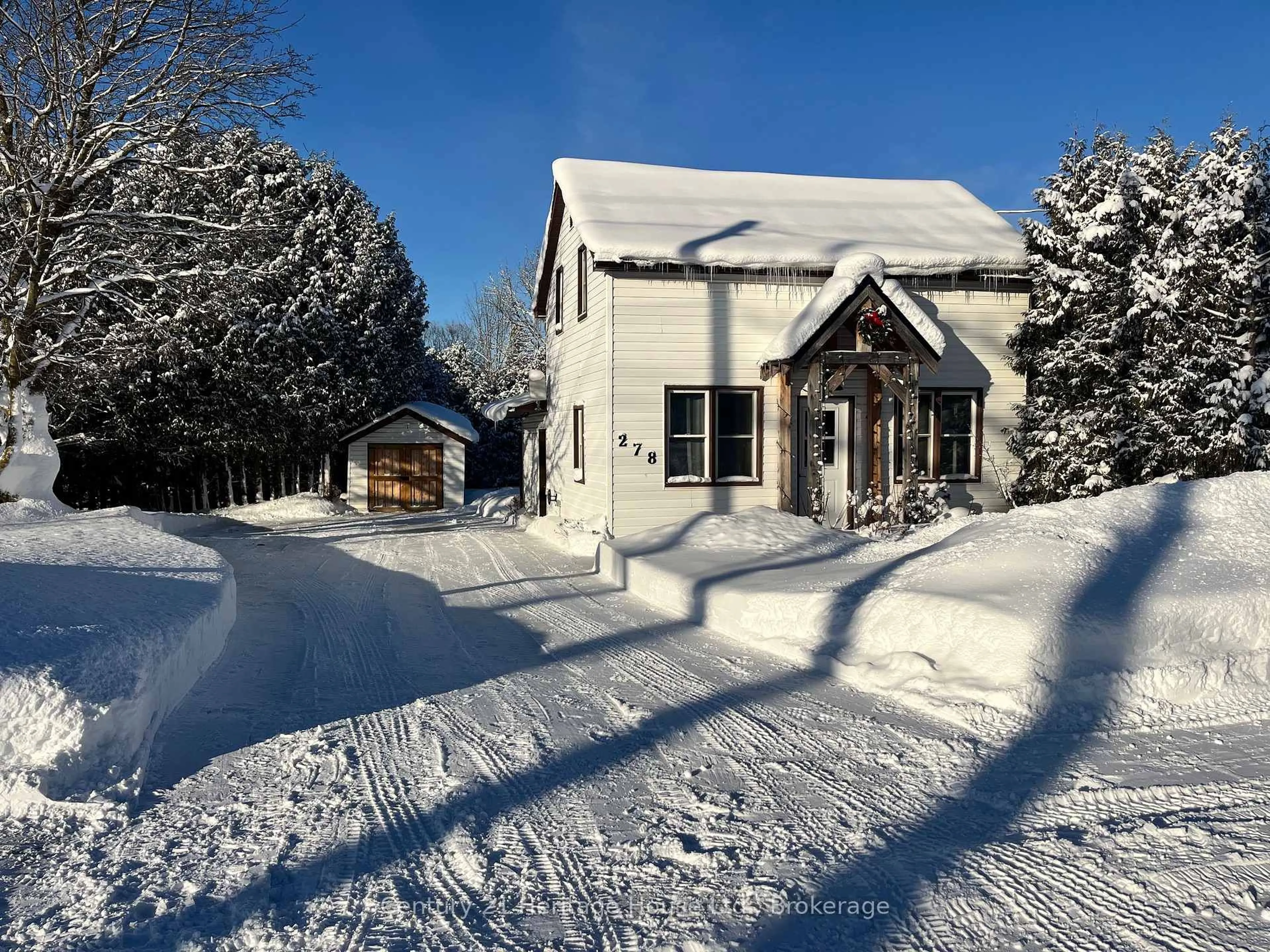 A pic from outside/outdoor area/front of a property/back of a property/a pic from drone, street for 278 Elgin St, West Grey Ontario N0G 1R0