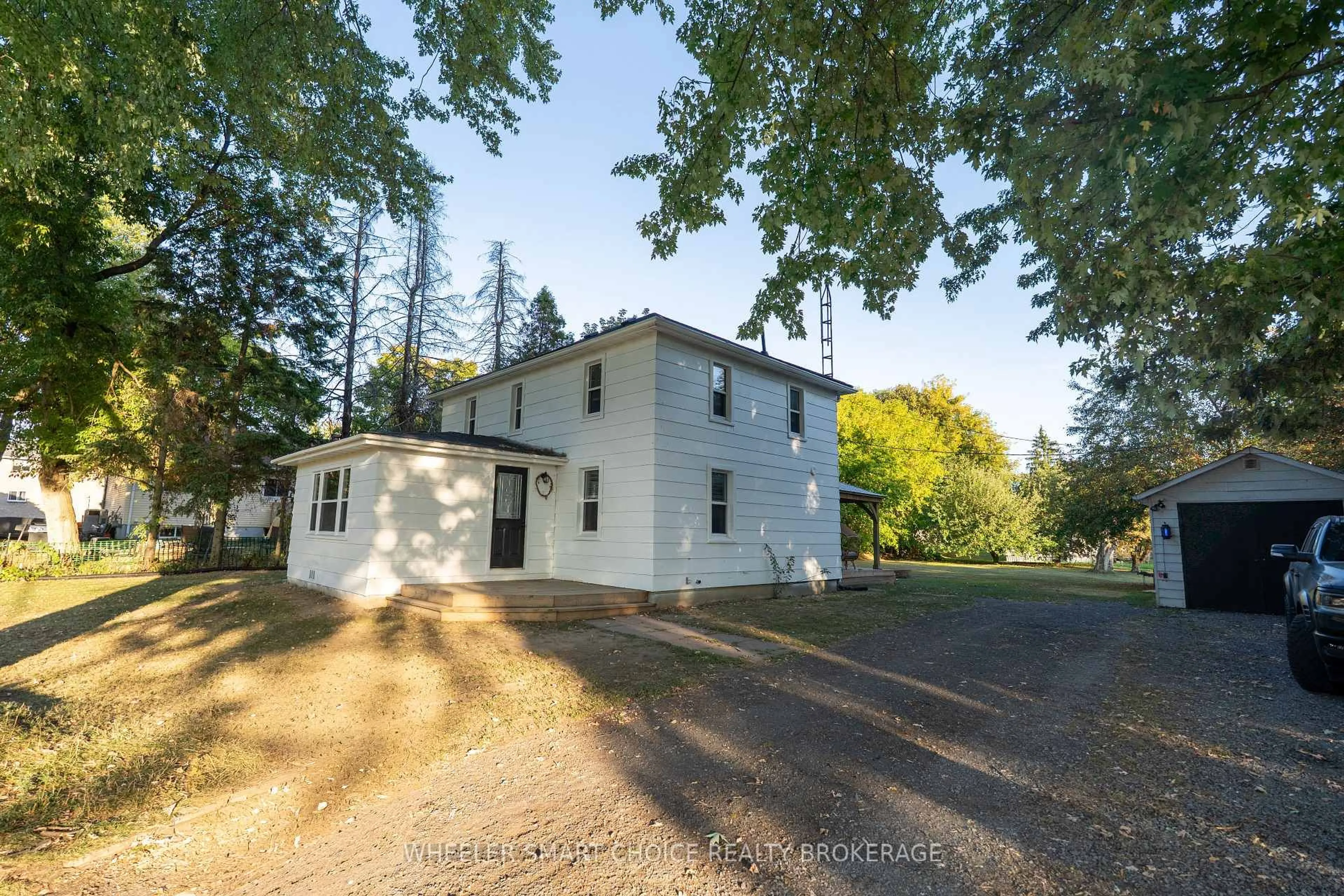 A pic from outside/outdoor area/front of a property/back of a property/a pic from drone, unknown for 15904 Manning Rd, South Stormont Ontario K0C 1M0