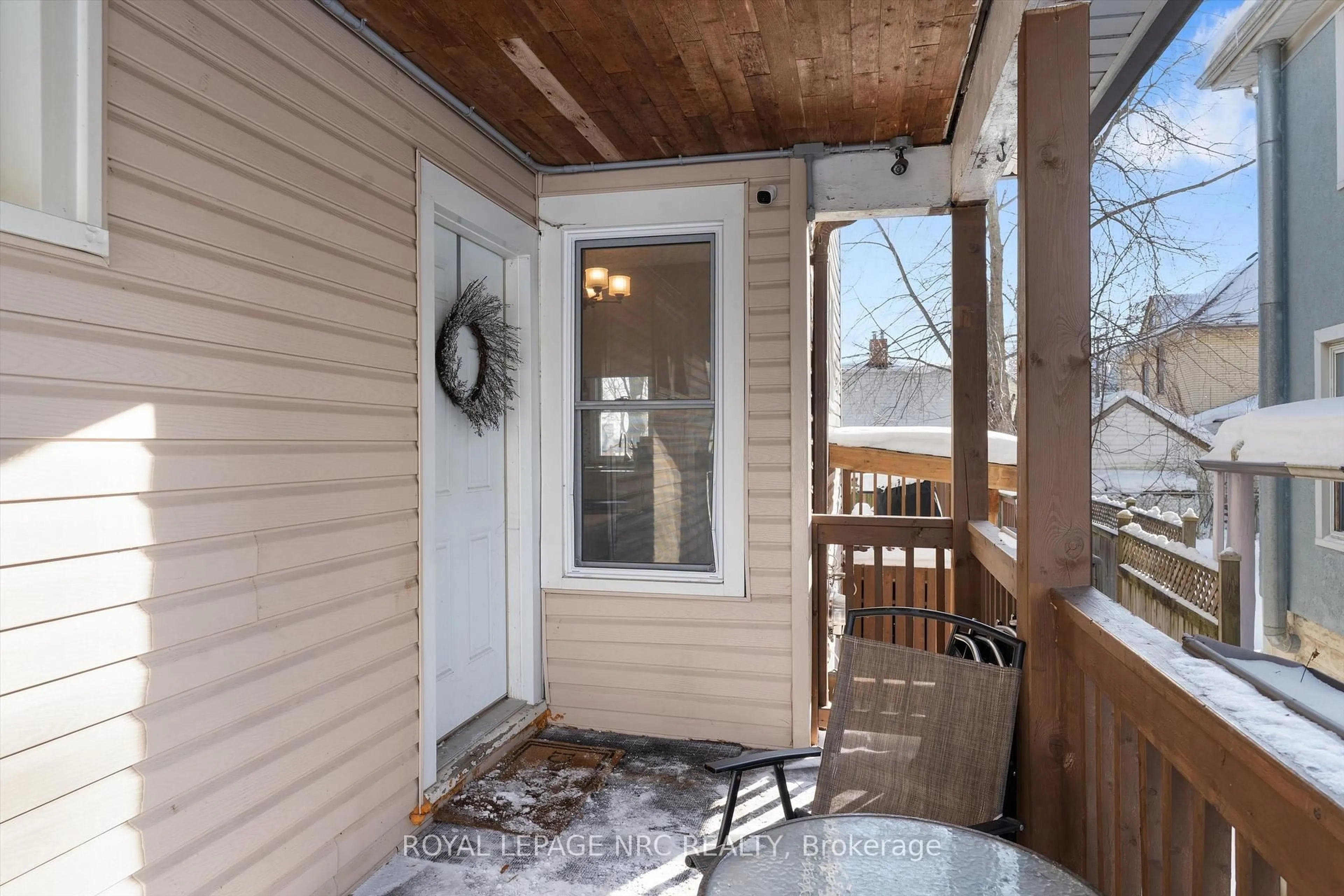 Patio, street for 4688 McDougall Cres, Niagara Falls Ontario L2E 1B7