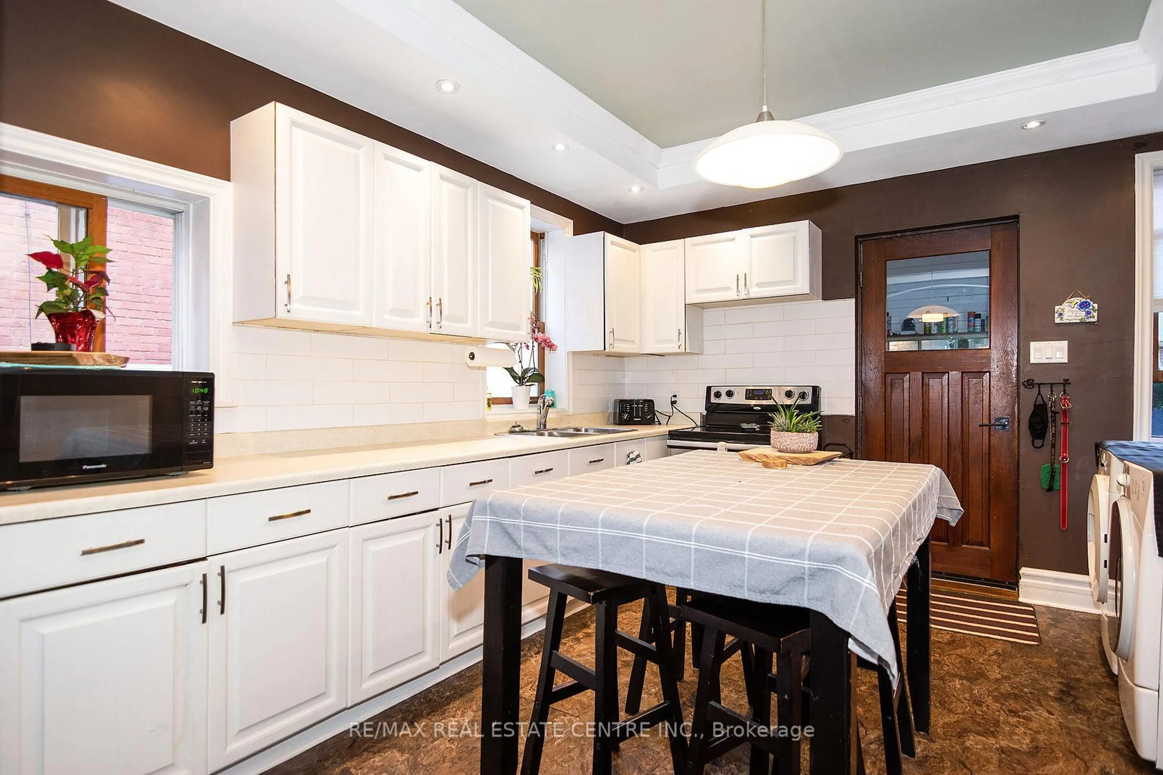 Unknown for 132 First Ave, Shelburne Ontario L9V 3K1