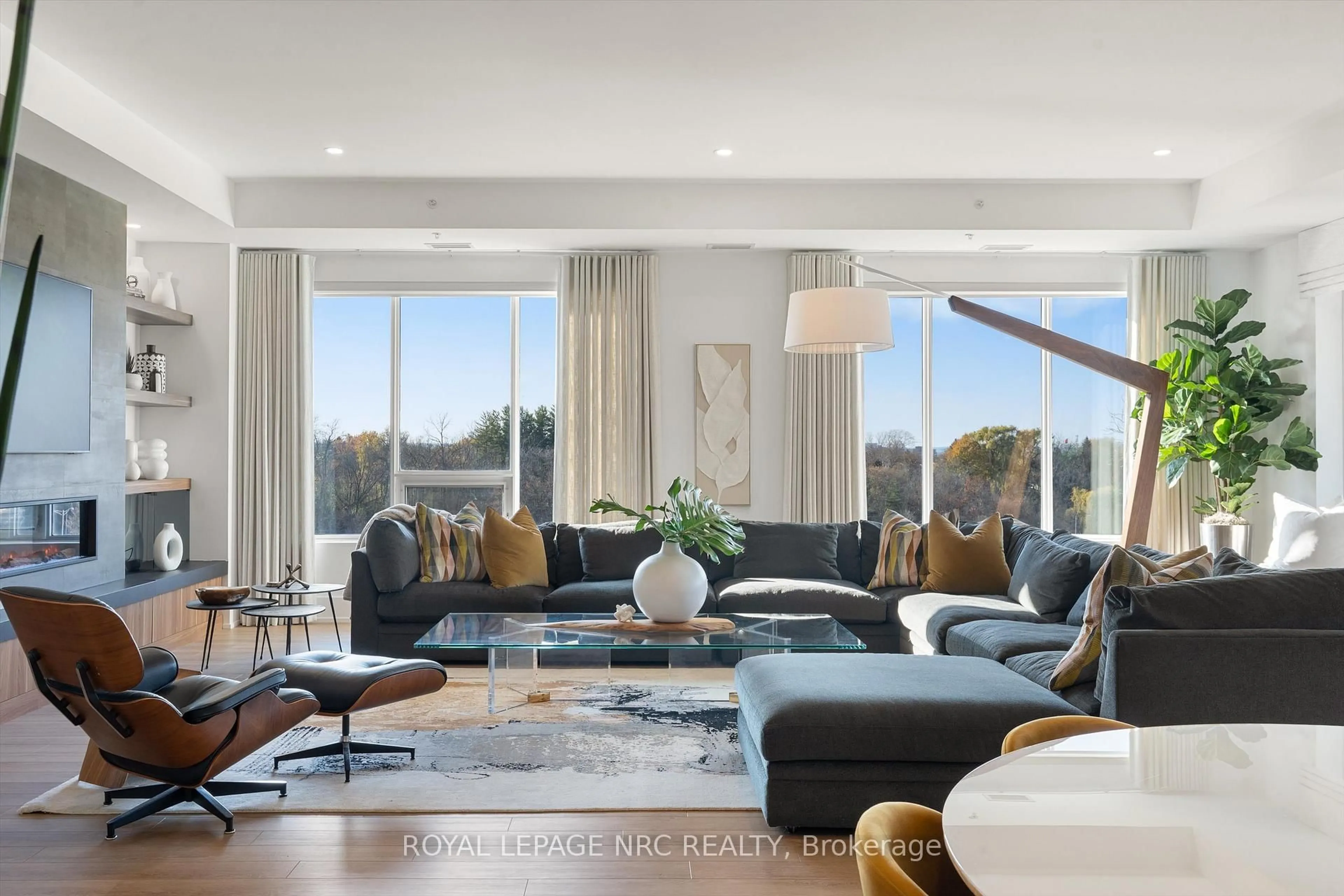 Living room with furniture, unknown for 77 Yates St #601, St. Catharines Ontario L2R 0C4