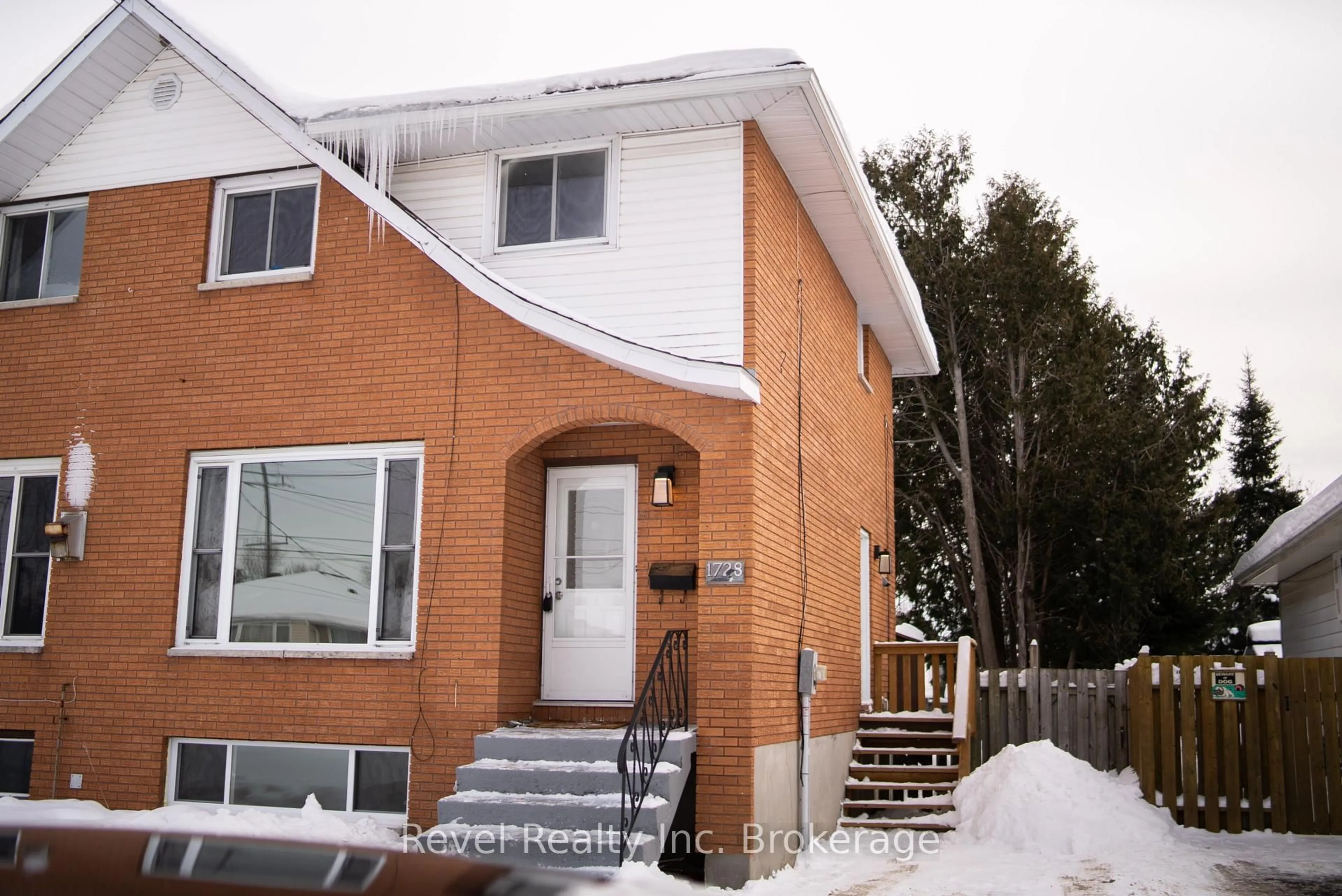 Home with brick exterior material, street for 1728 Mckeown Ave, North Bay Ontario P1B 7N3