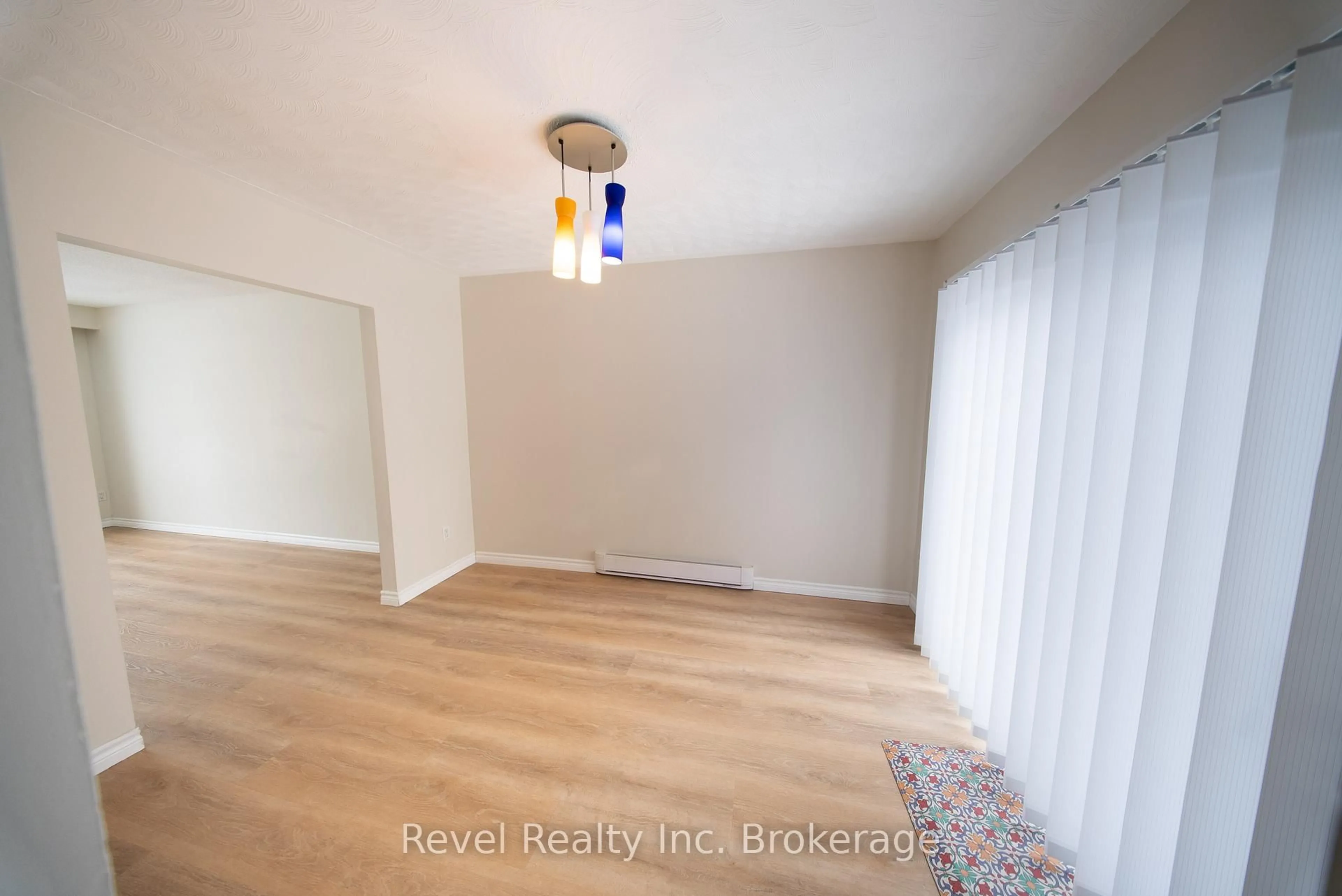 A pic of a room for 1728 Mckeown Ave, North Bay Ontario P1B 7N3