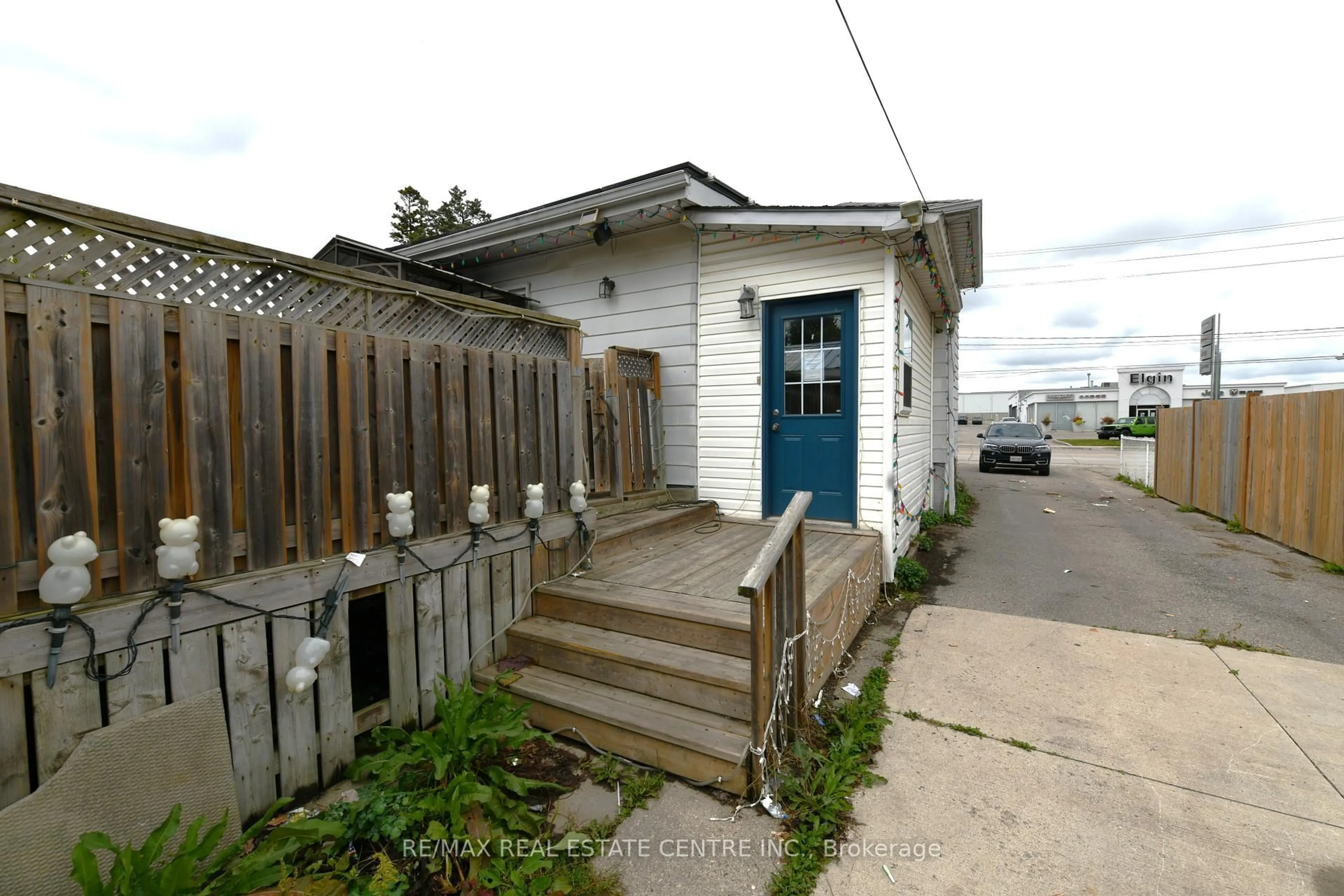 Unknown for 274 WELLINGTON St, St. Thomas Ontario N5R 2S8