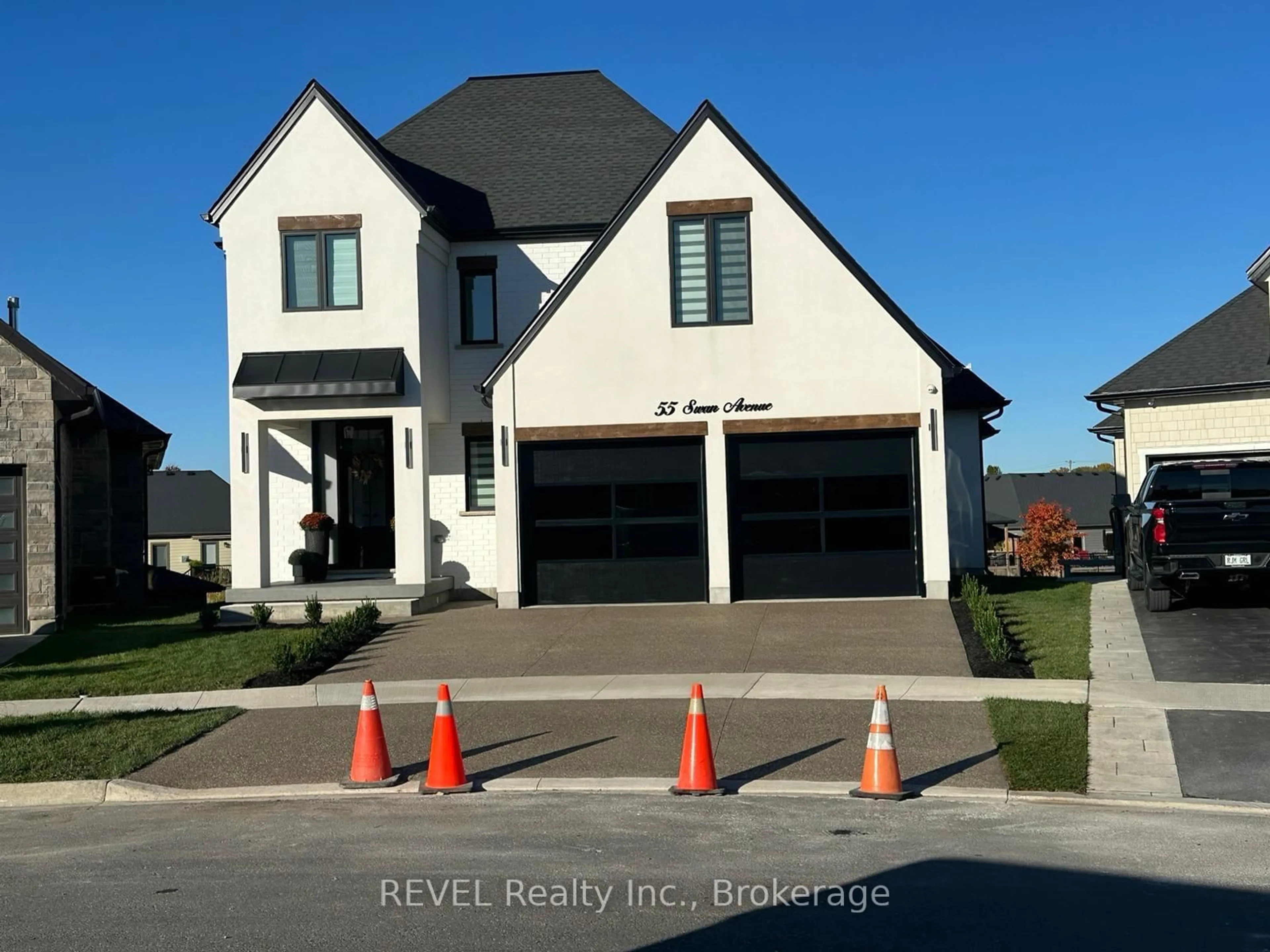 Home with brick exterior material, street for 55 Swan Ave, Pelham Ontario L0S 1E6