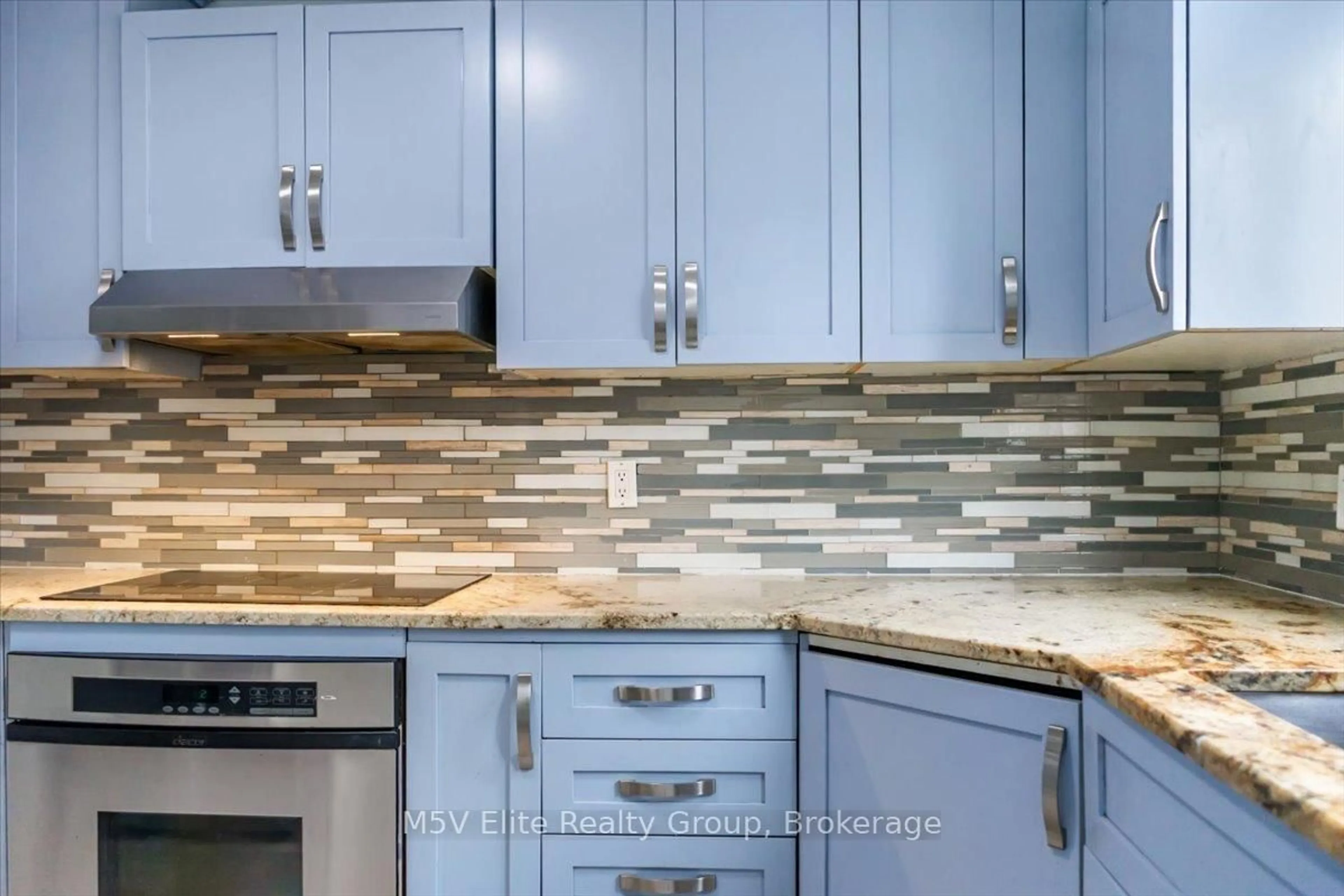 Contemporary kitchen, ceramic/tile floor for 134 Breckenridge Dr, Kitchener Ontario N2B 2N9