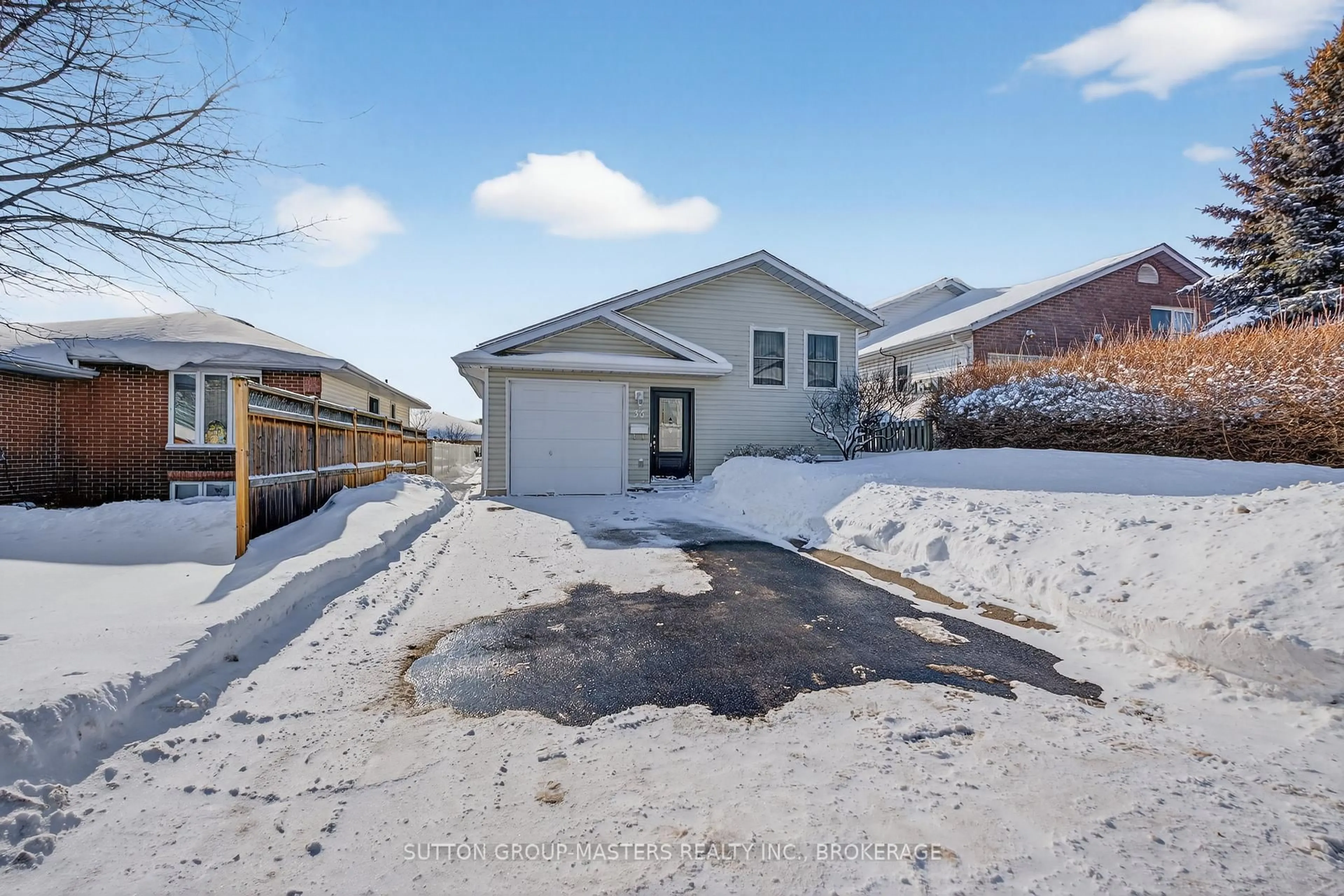 A pic from outside/outdoor area/front of a property/back of a property/a pic from drone, street for 36 Joyce St, Kingston Ontario K7K 6H3