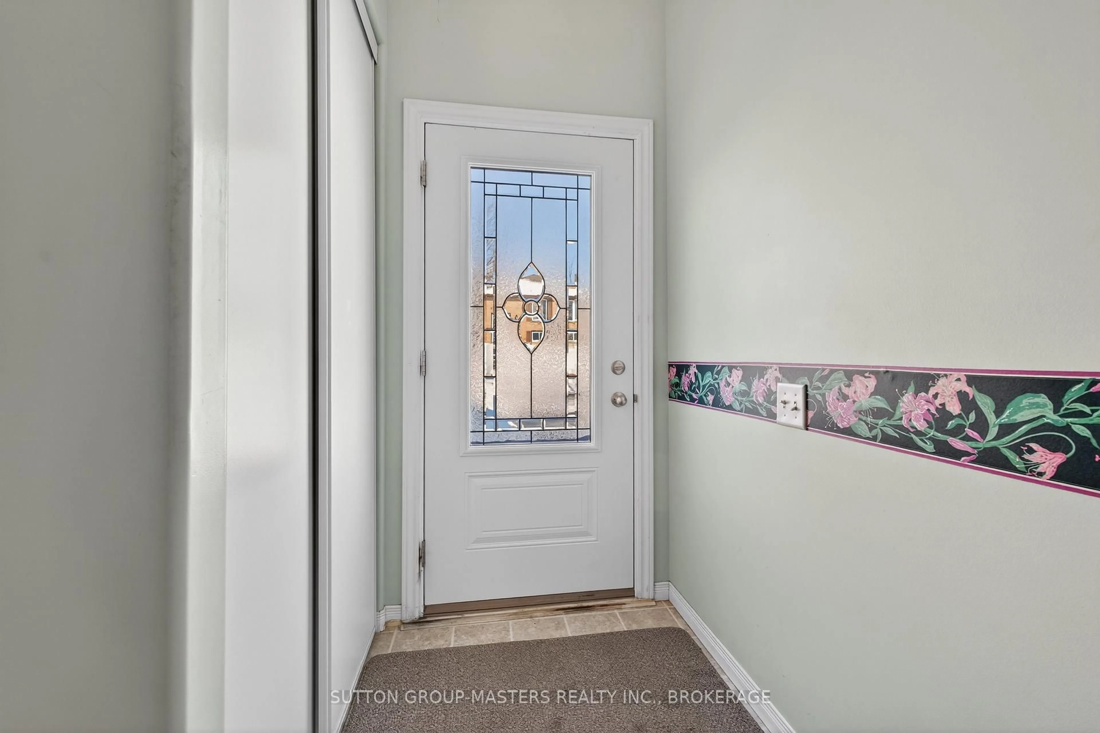 Indoor entryway for 36 Joyce St, Kingston Ontario K7K 6H3