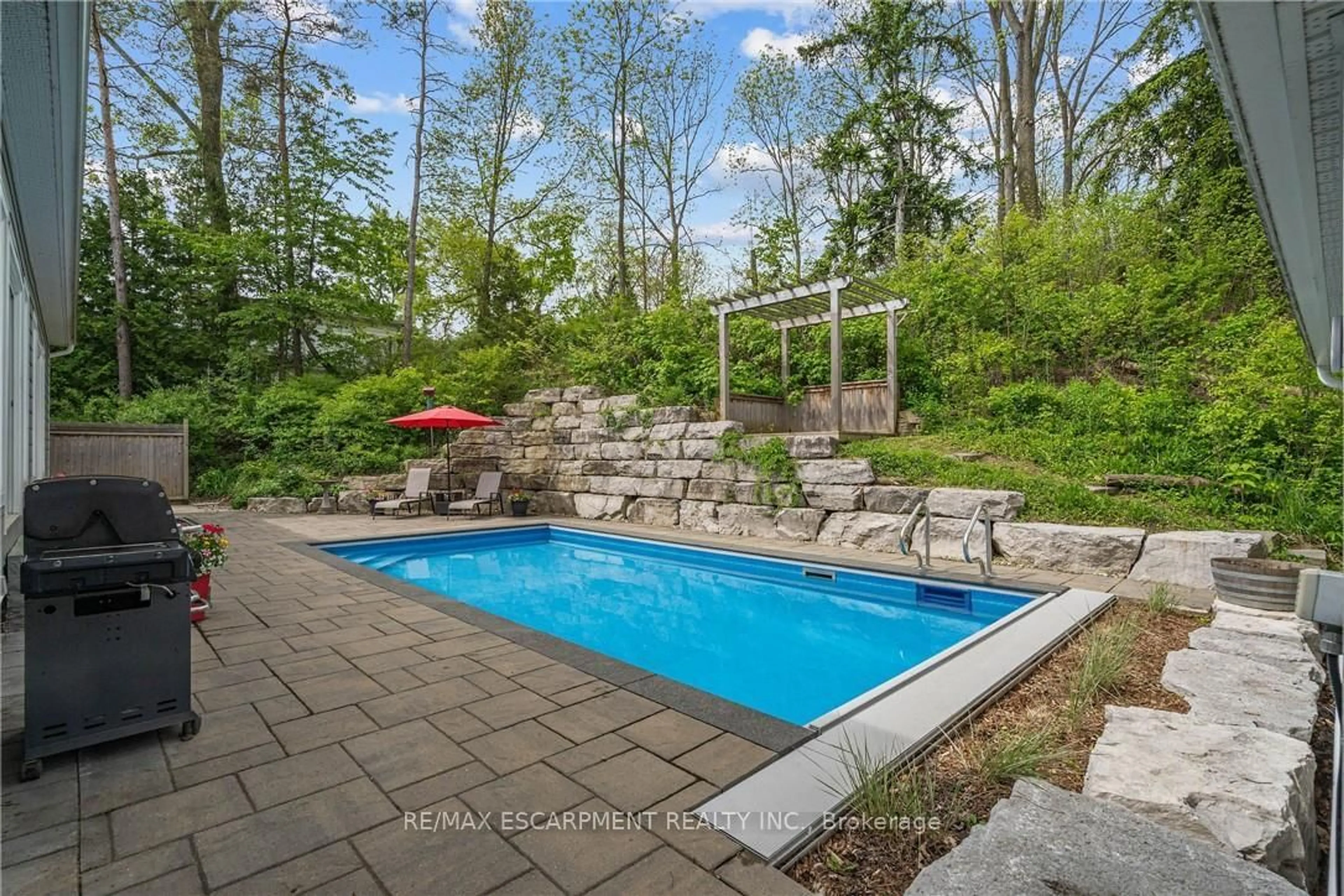 Pool for 14 Sullivan's Lane, Hamilton Ontario L9H 5N7