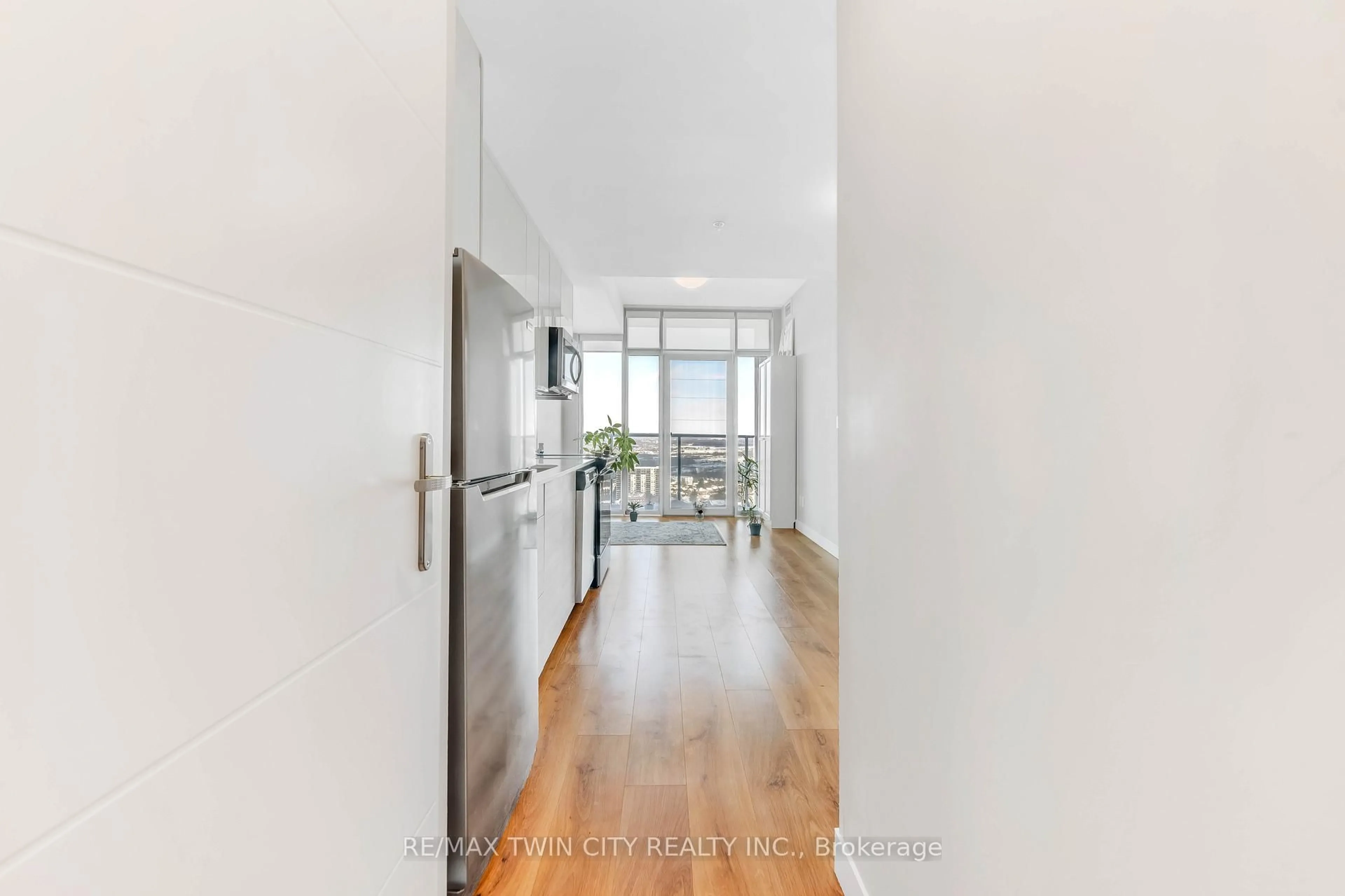 Indoor entryway for 60 Frederick St #3005, Kitchener Ontario N2H 0C7