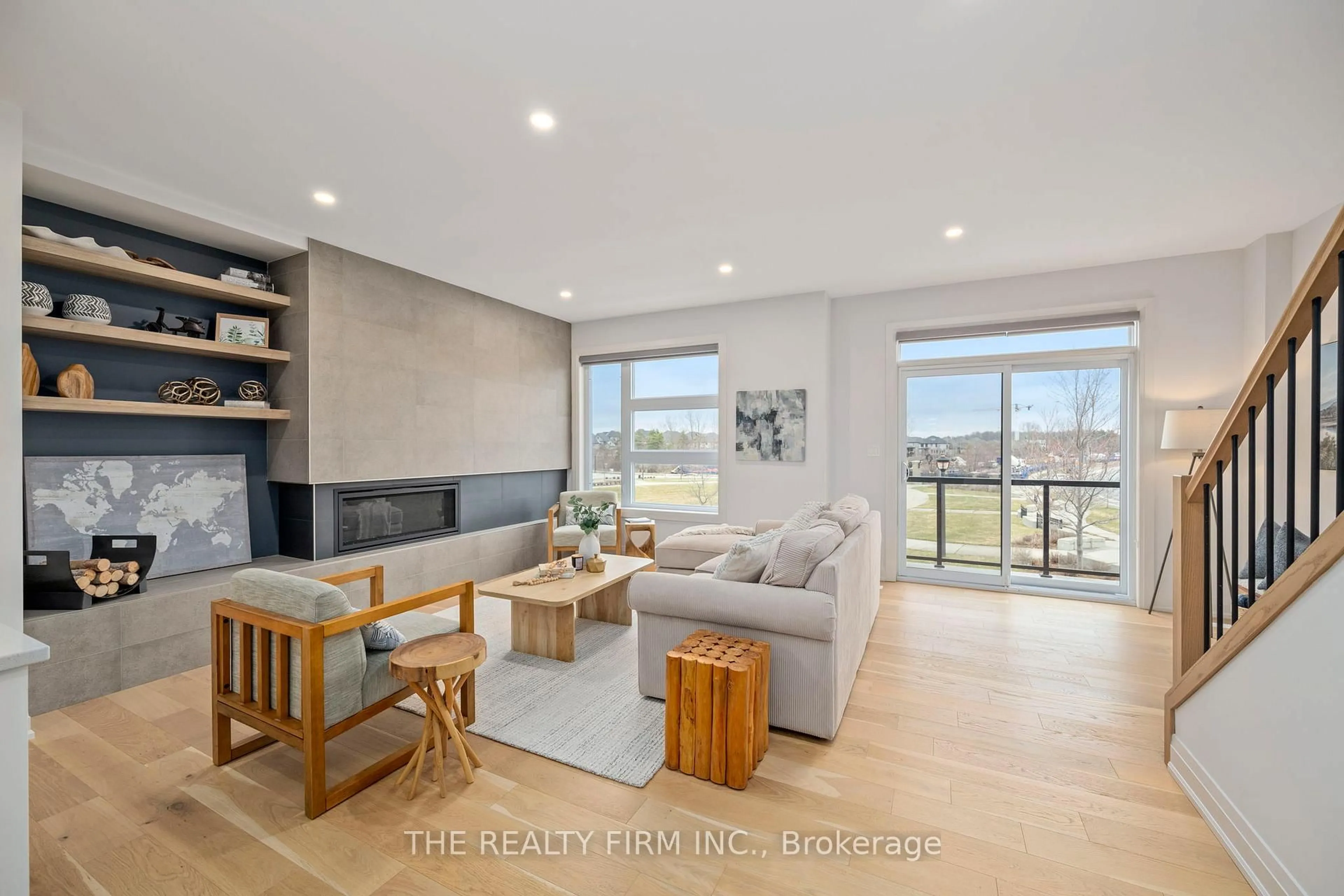 Living room with furniture, unknown for 231 Callaway Rd #20, London North Ontario N6G 0M3