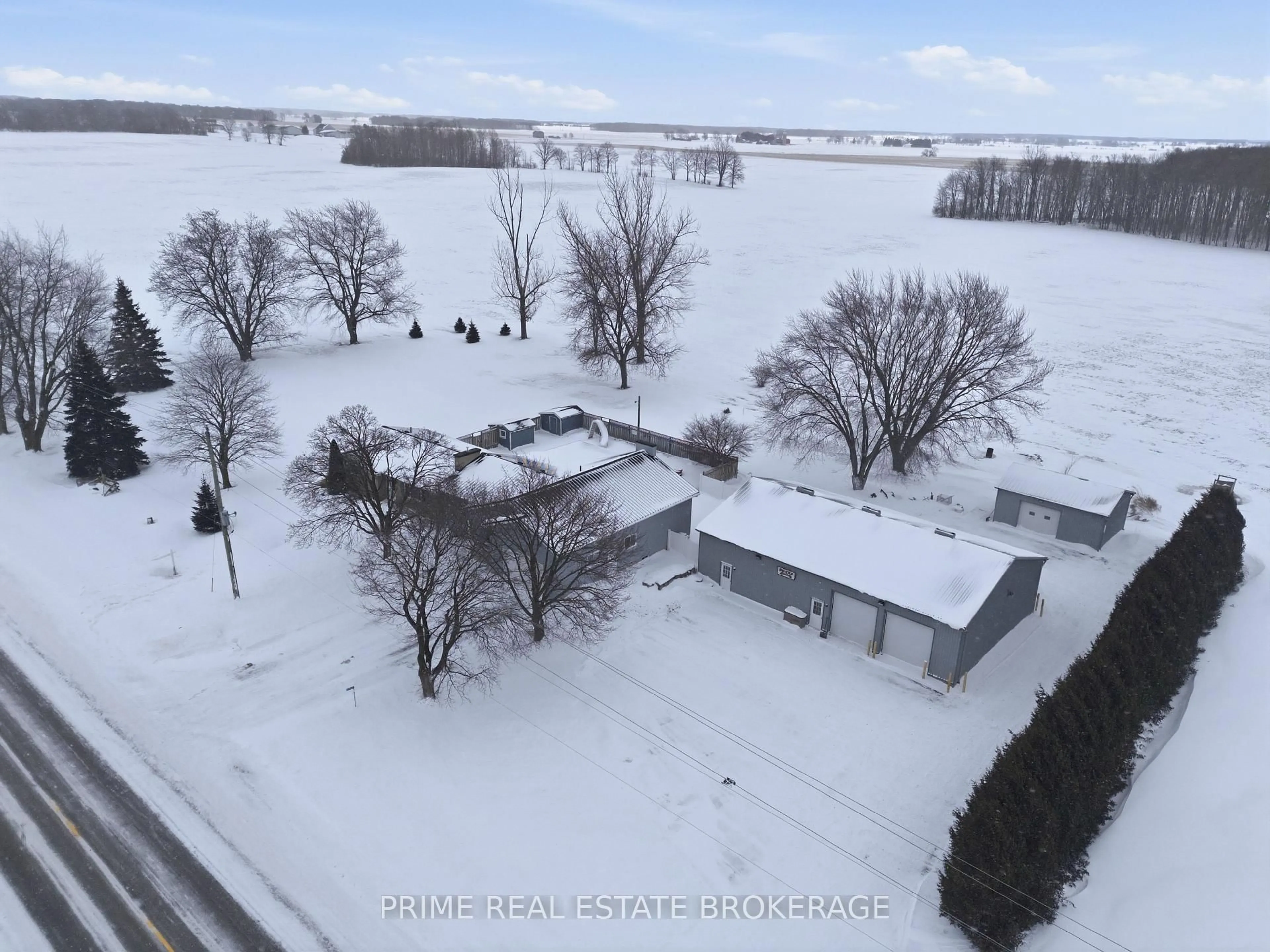 A pic from outside/outdoor area/front of a property/back of a property/a pic from drone, water/lake/river/ocean view for 40987 Kirkton Rd, South Huron Ontario N0M 1S5