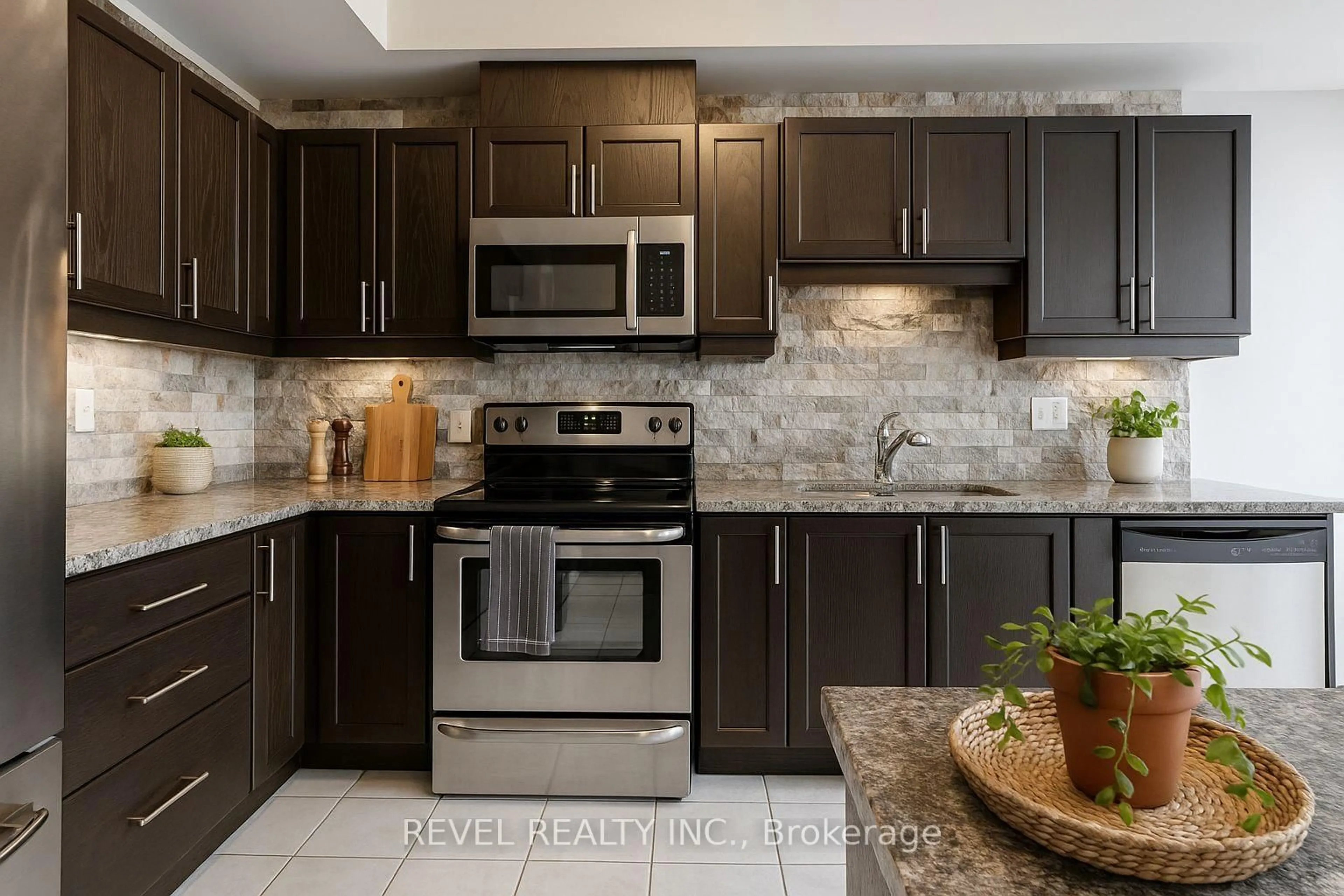 Open concept kitchen, ceramic/tile floor for 247 Festival Way #22, Hamilton Ontario L0R 1C0