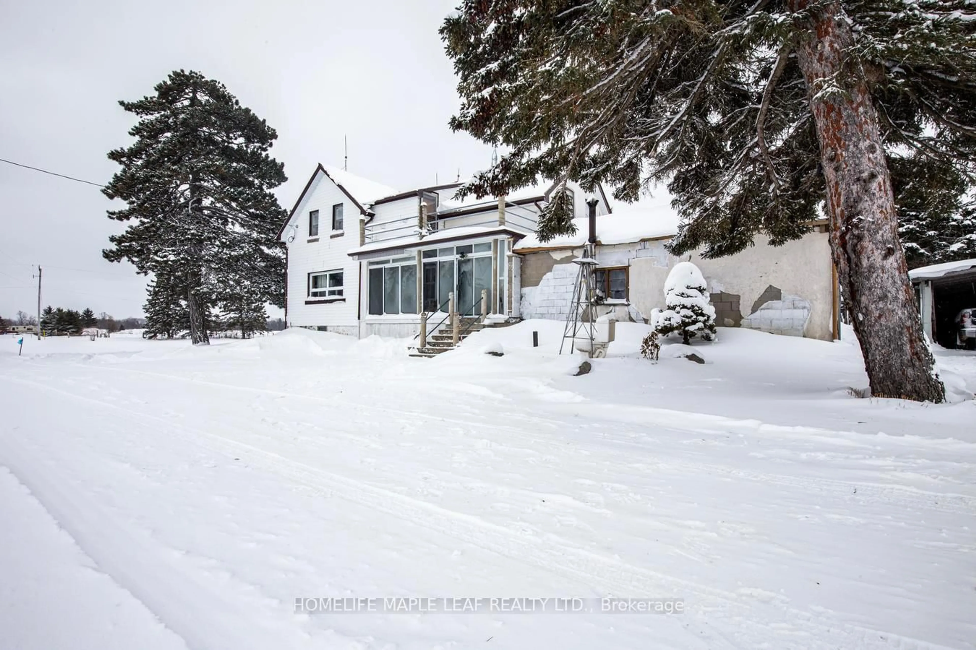 A pic from outside/outdoor area/front of a property/back of a property/a pic from drone, street for 423365 25 Sdrd, Amaranth Ontario L9V 1M3