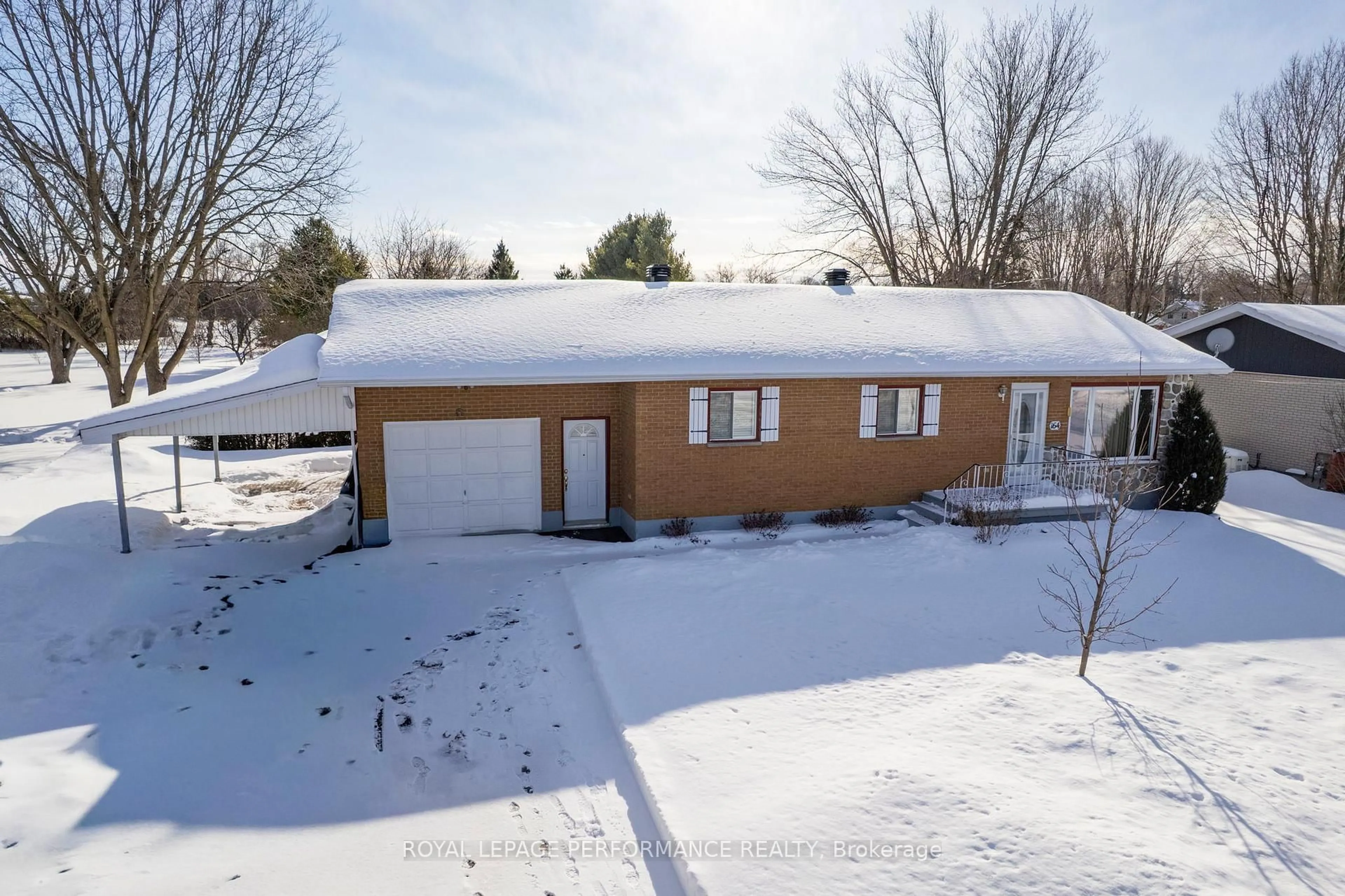 A pic from outside/outdoor area/front of a property/back of a property/a pic from drone, street for 164 McCormick Rd, North Glengarry Ontario K0C 1A0