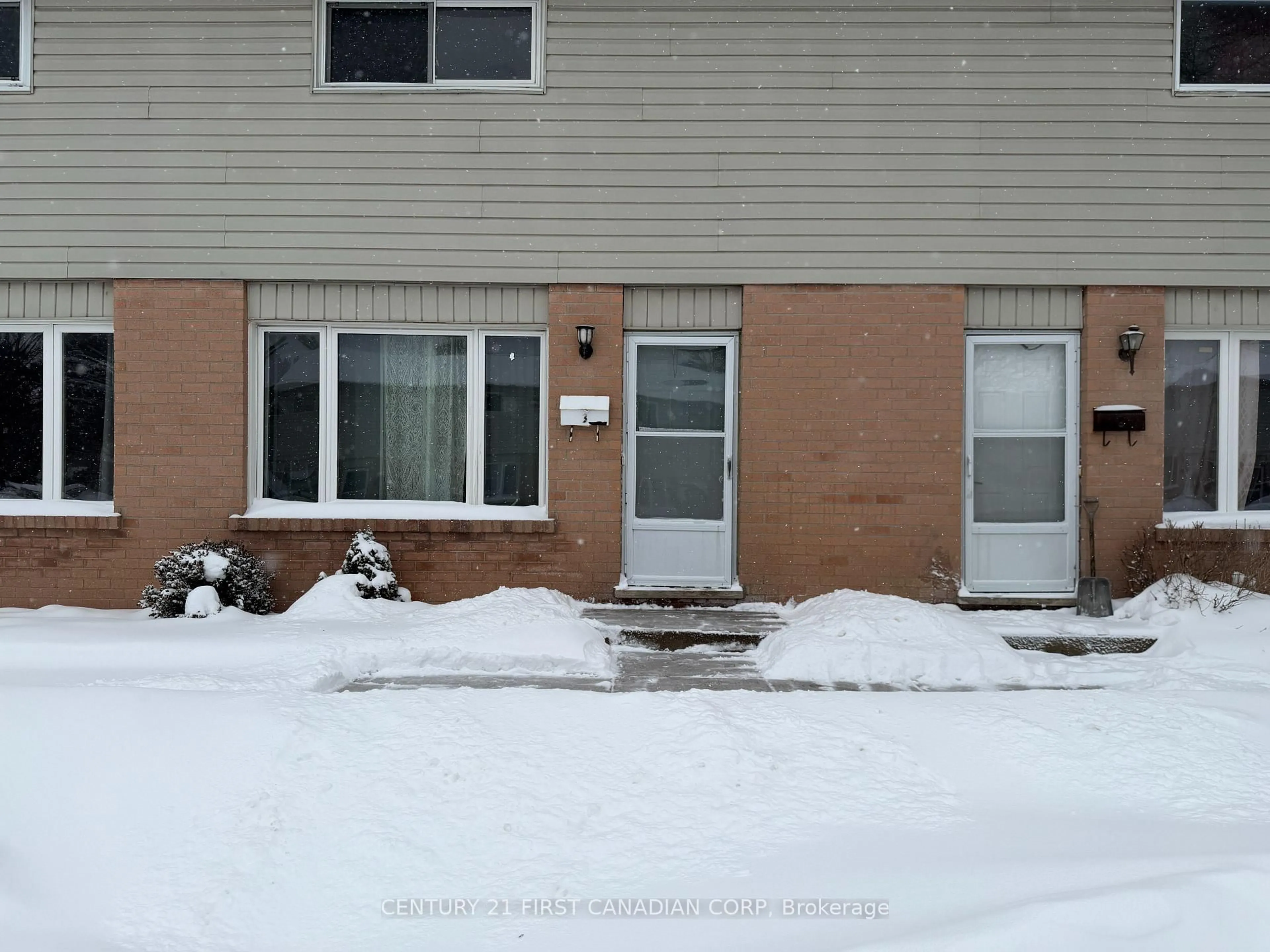 Unknown for 45 Gatewood Pl #8, London East Ontario N5Y 5A4