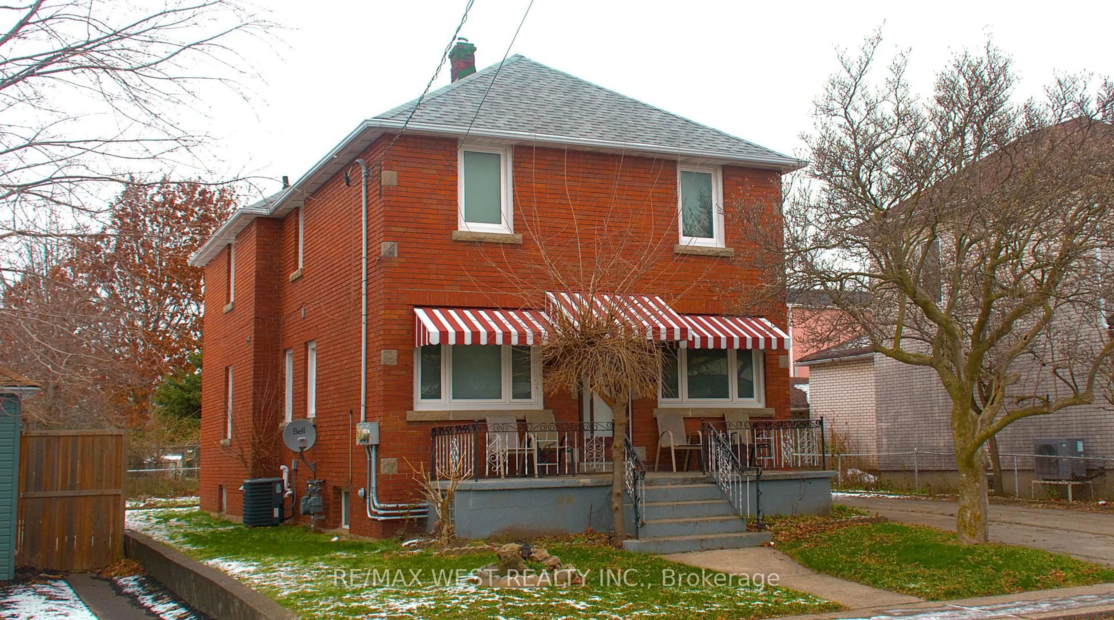 Home with brick exterior material, street for 5177 Kitchener St, Niagara Falls Ontario L2G 1B4