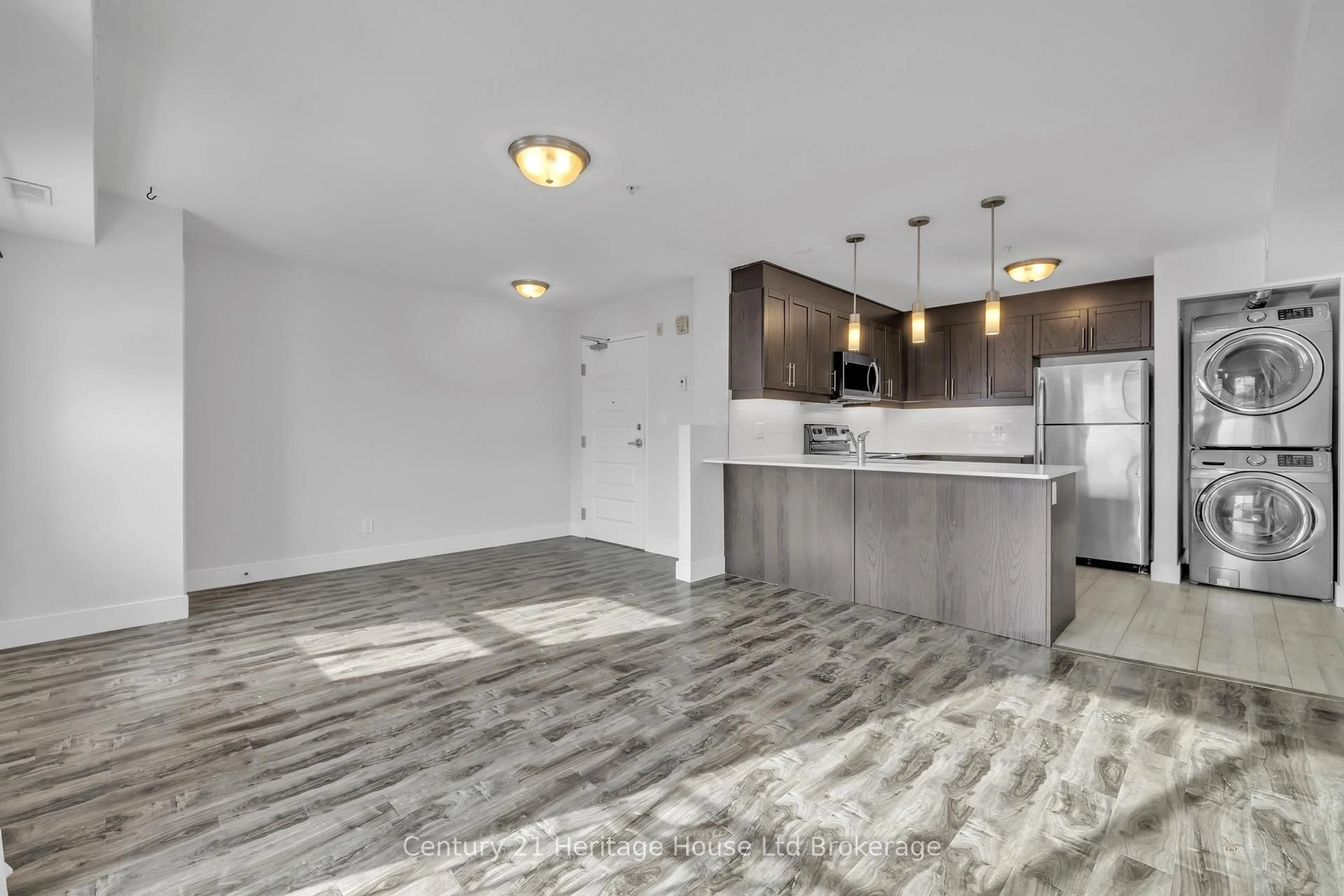 Open concept kitchen, unknown for 34 Brock St #303, Woodstock Ontario N4S 3B5