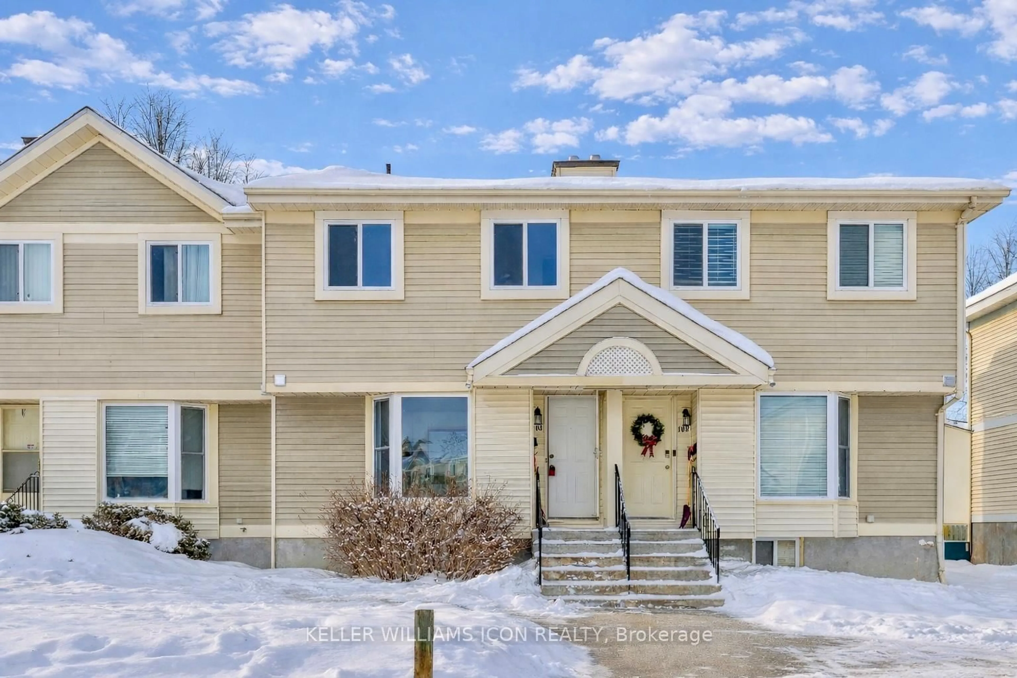 Home with vinyl exterior material, unknown for 104 Mcdermot Crt #8, Kanata Ontario K2L 3V2