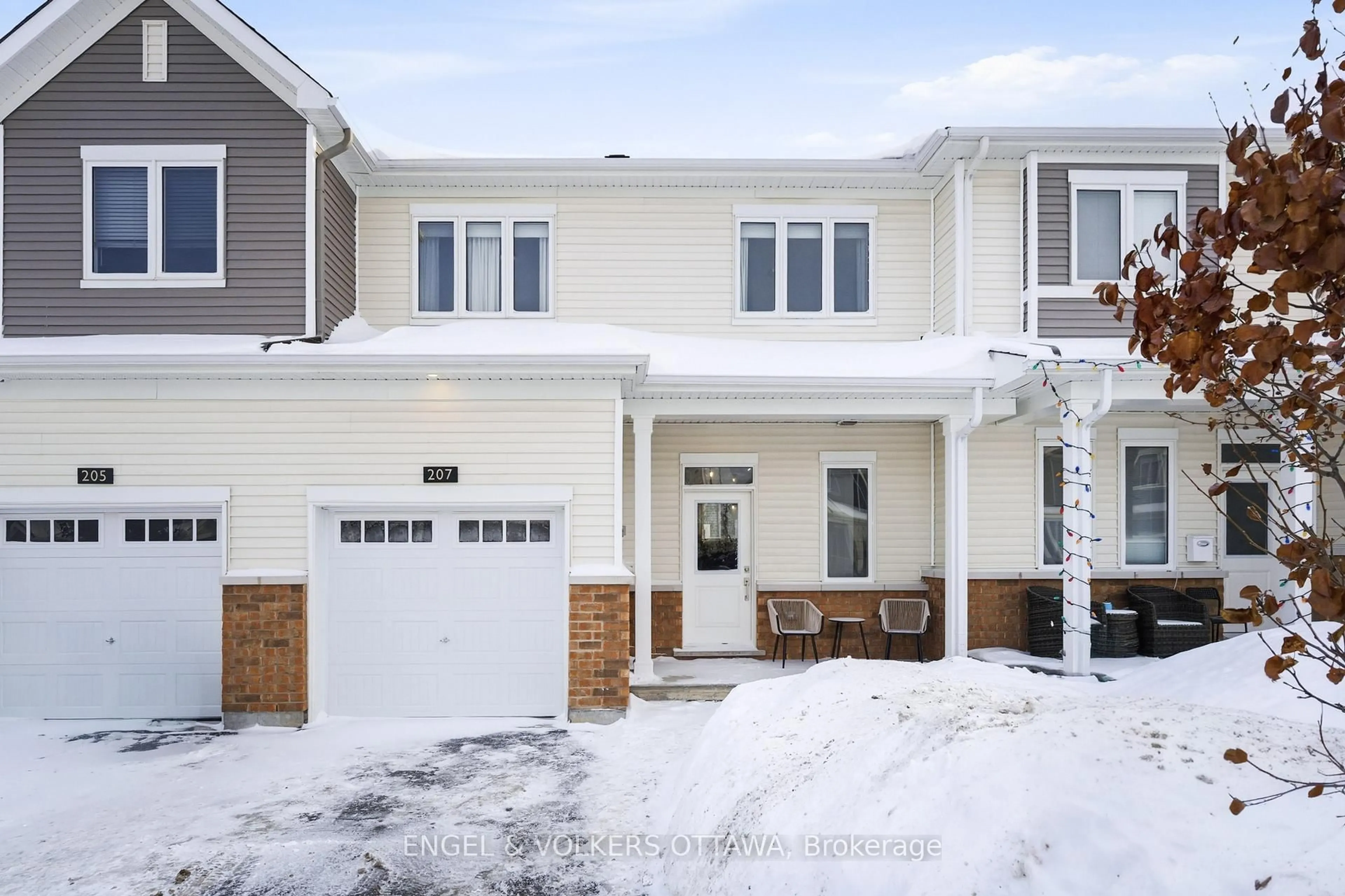 Unknown for 207 Argonaut Circ, Ottawa Ontario K1W 0M5