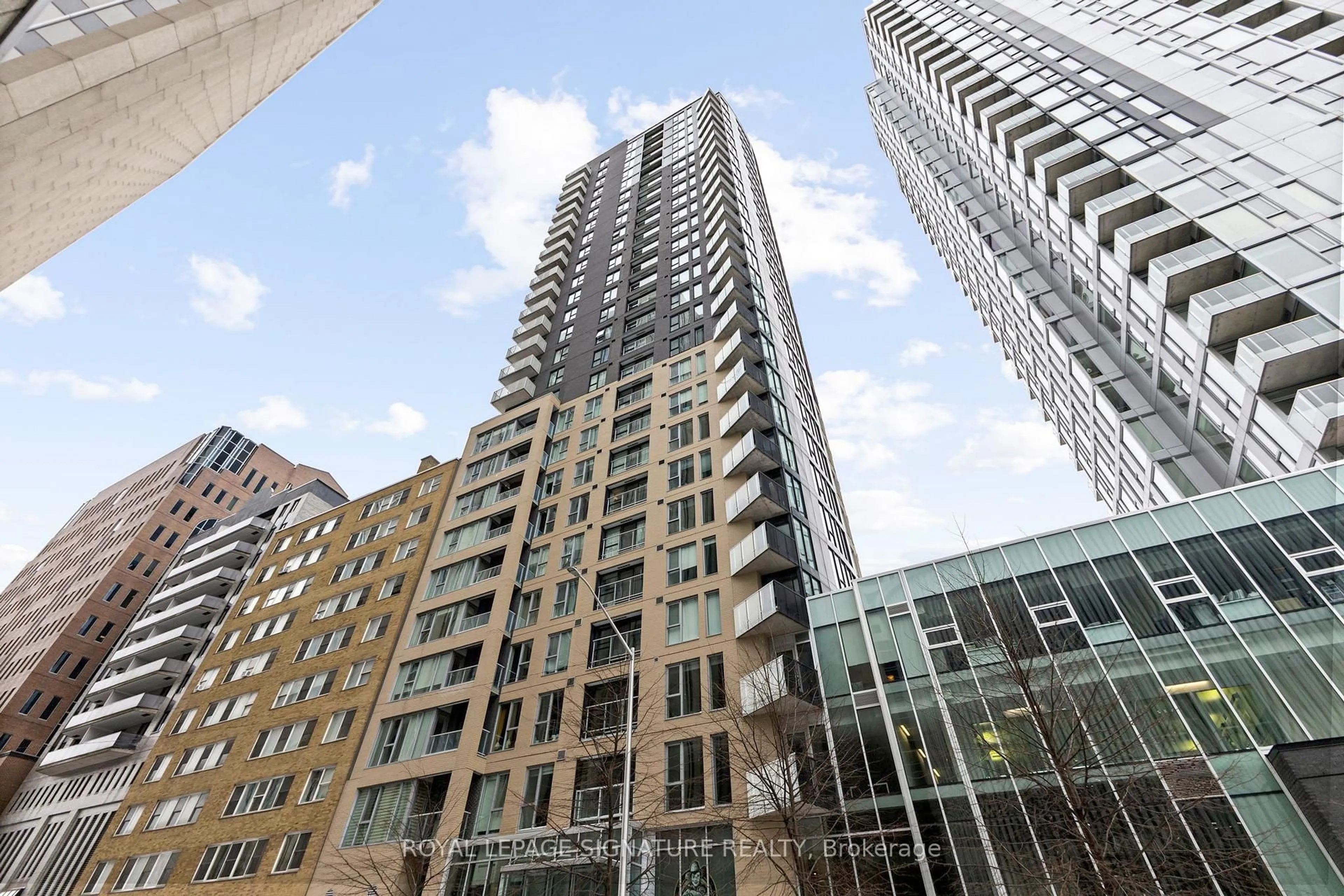 Unknown for 40 Nepean St #1307, Ottawa Ontario K2P 0X5