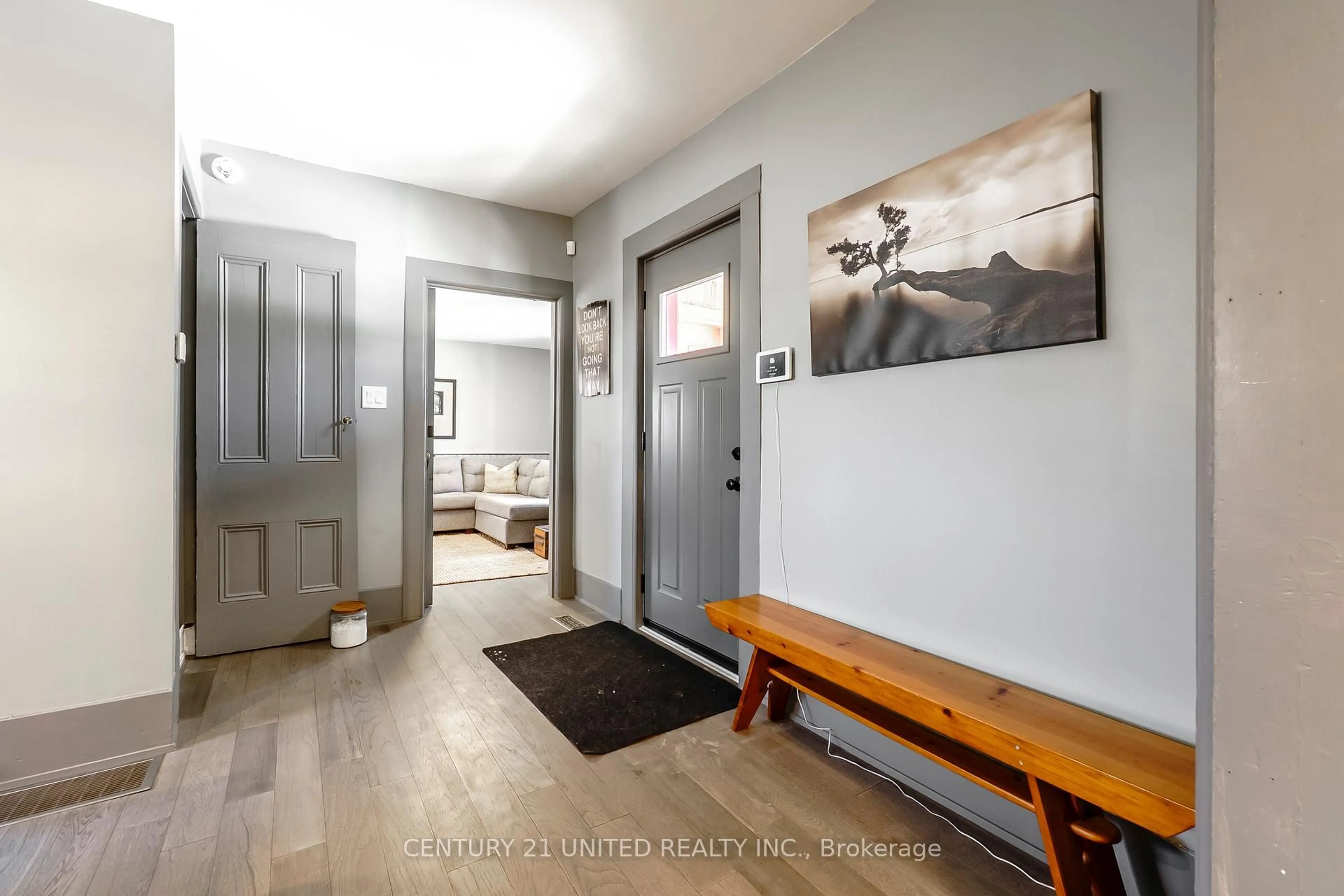 Indoor entryway for 469 Hopkins Ave, Peterborough Ontario K9H 2R9