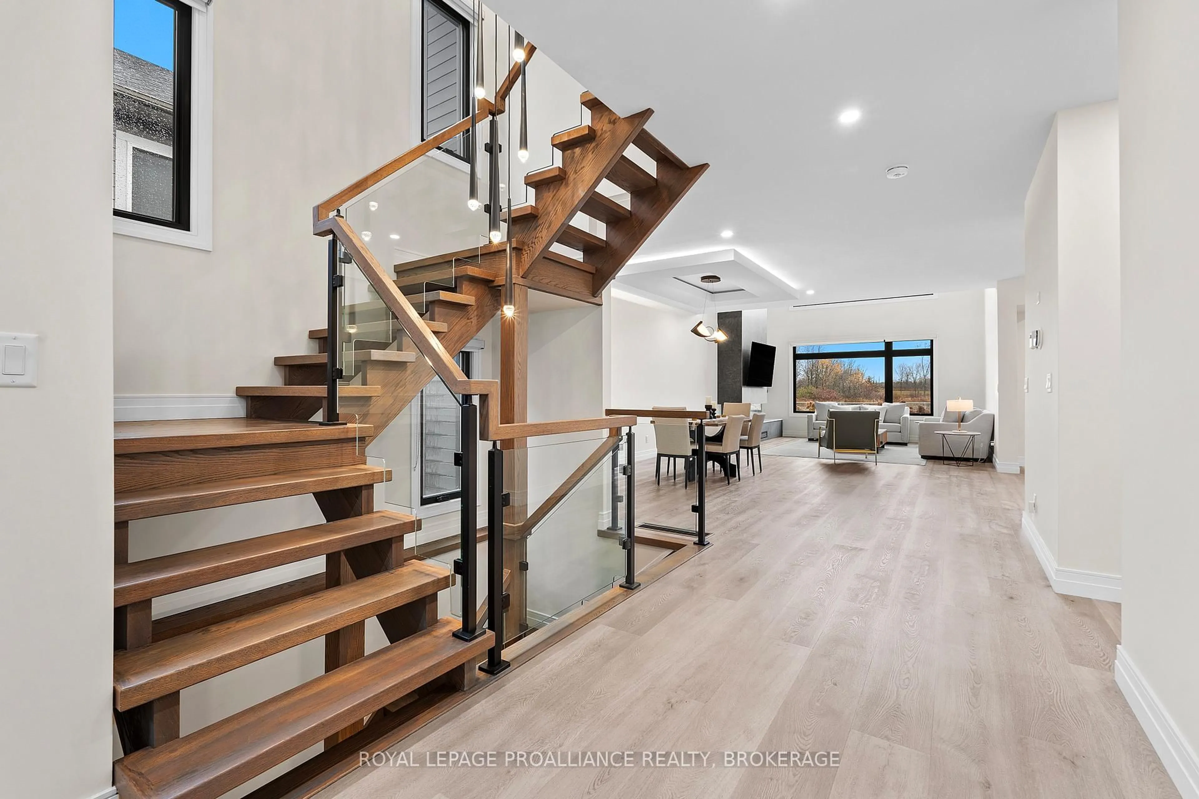 Unknown for 832 Windermere Dr, Kingston Ontario K7P 0N5