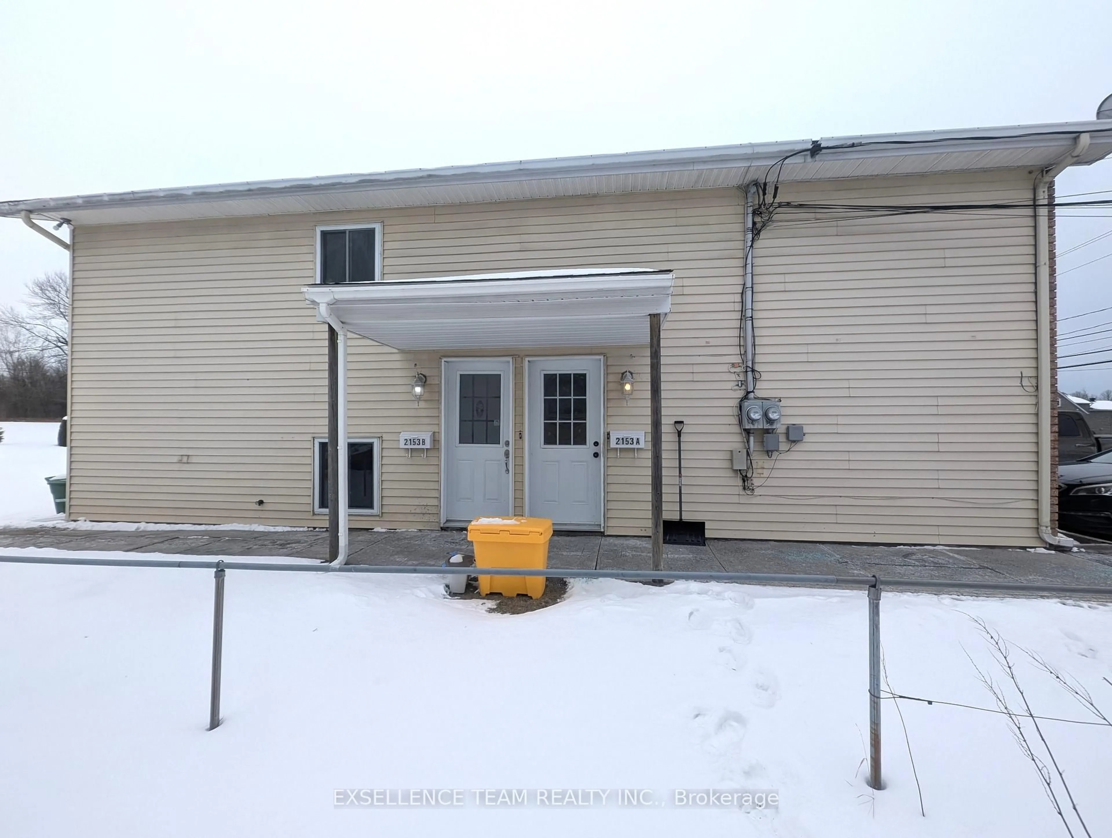 Unknown for 2153 PITT St #A&B, Cornwall Ontario K6K 1A1