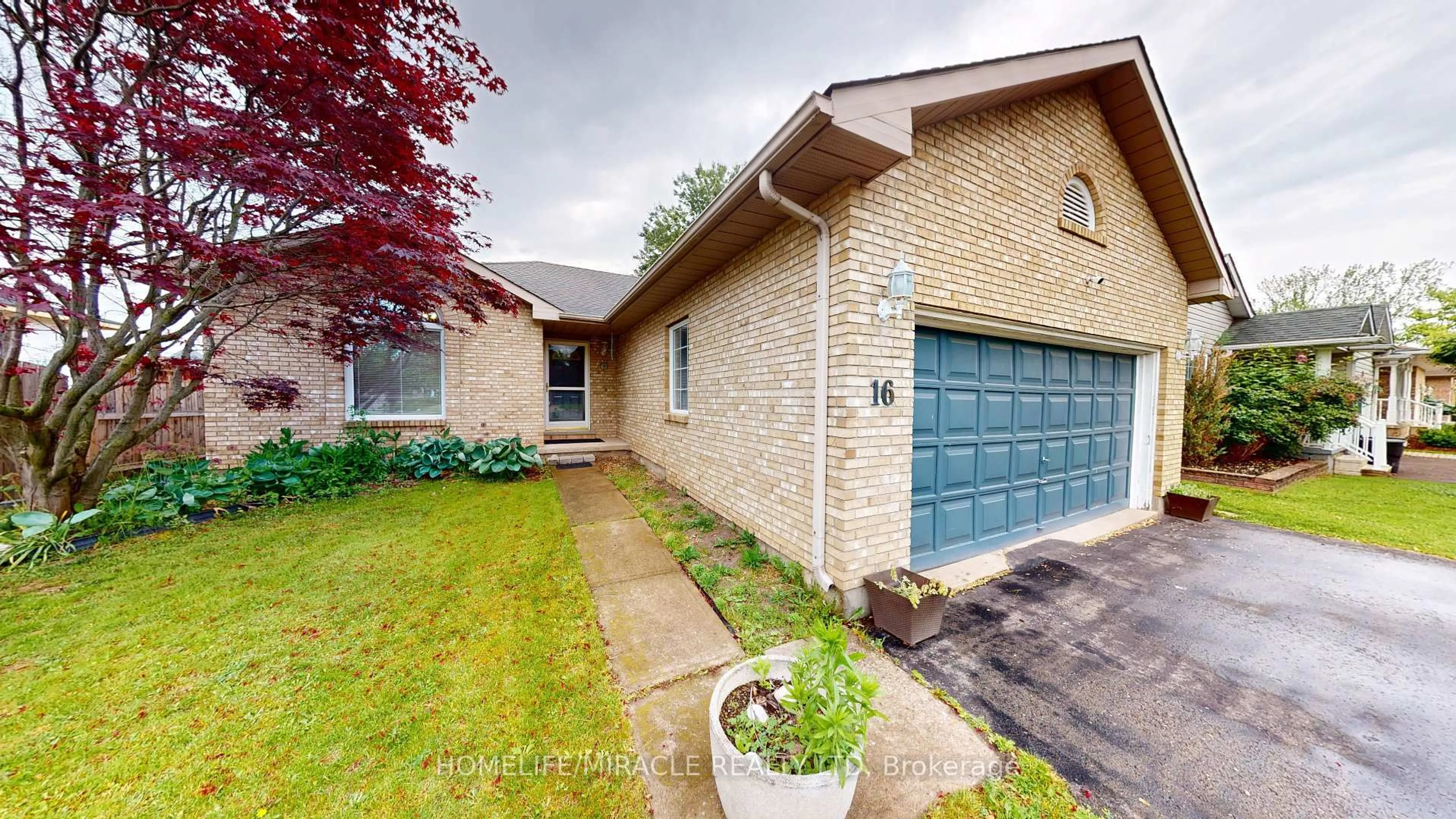 Home with brick exterior material, street for 16 Goodwillie Dr, Welland Ontario L3C 7C4